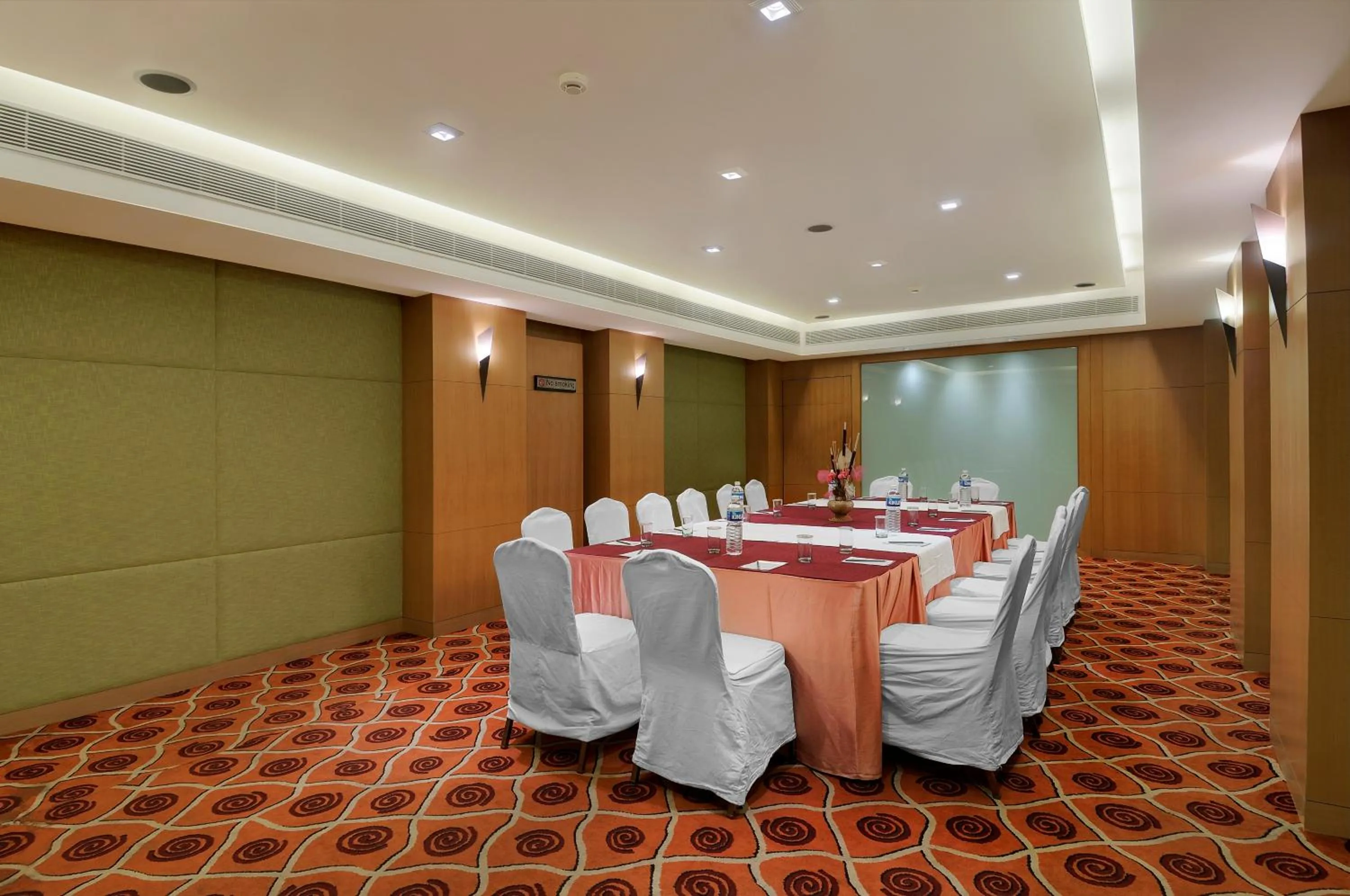 Meeting/conference room in Pride Hotel, Chennai