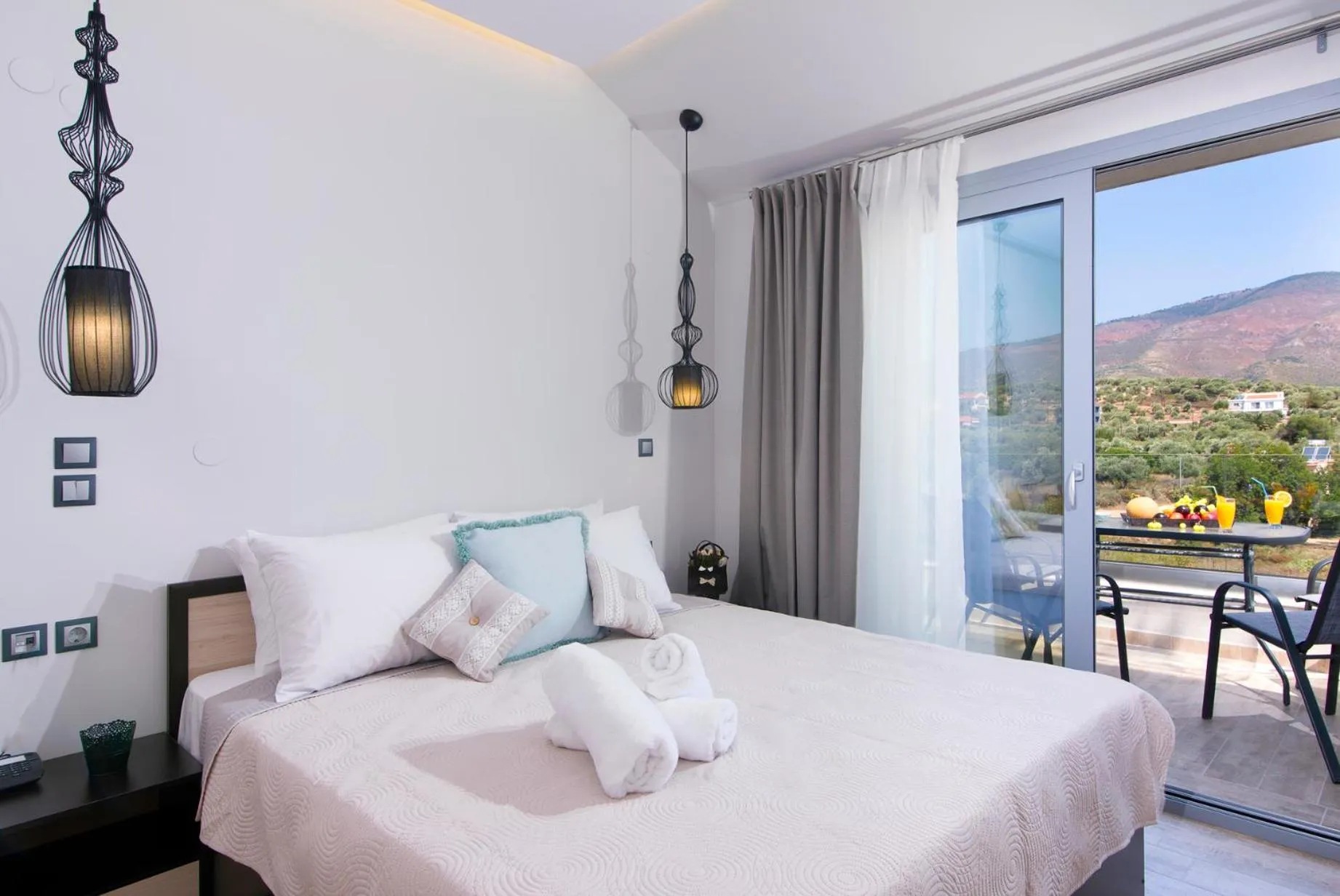 Bed in The Dome Luxury