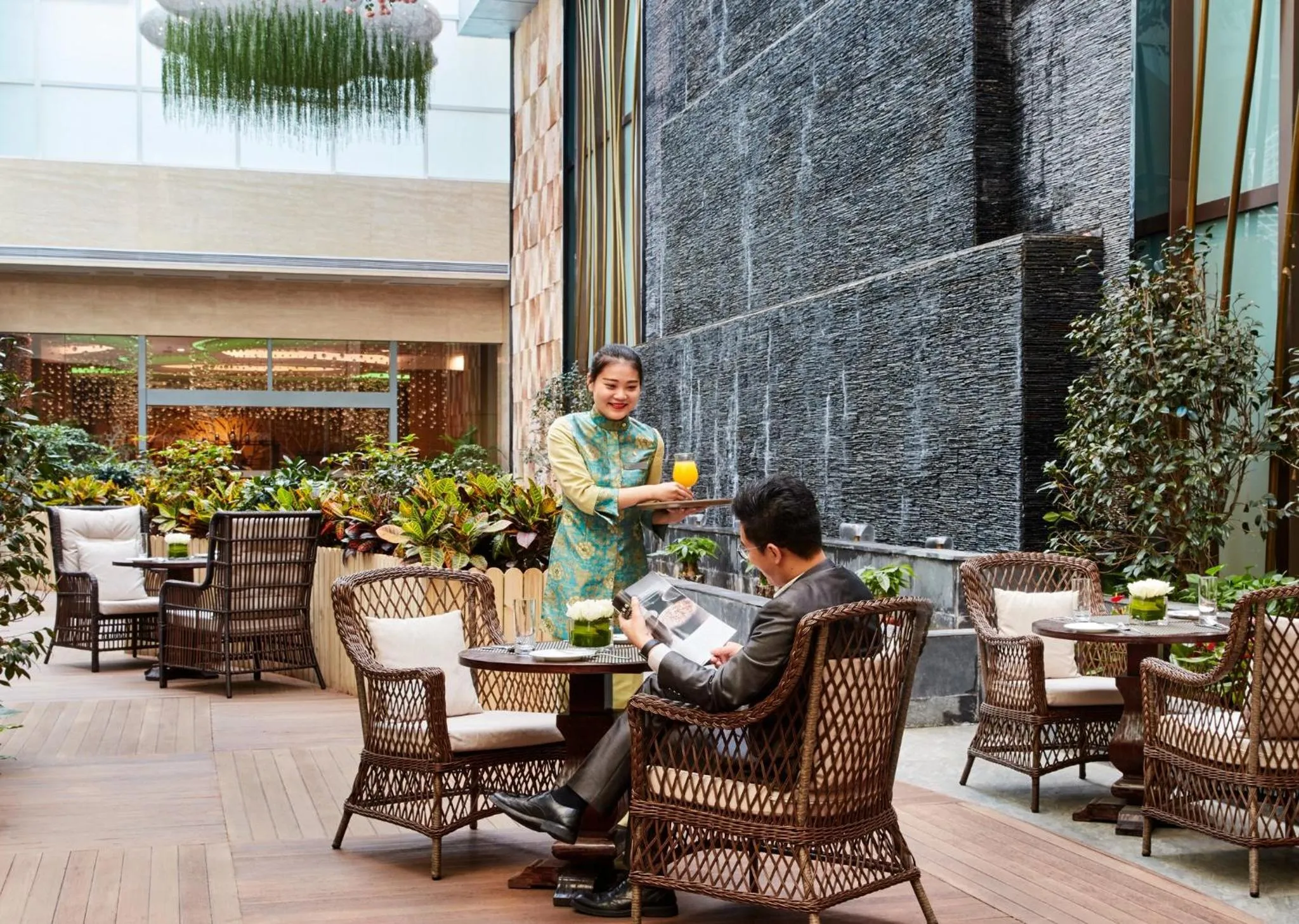 Lounge or bar in InterContinental Qingdao by IHG