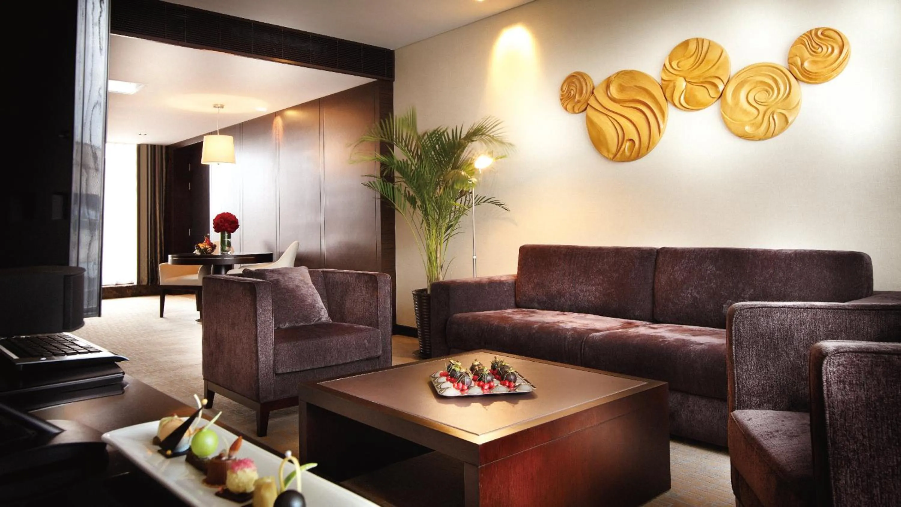 Bedroom in InterContinental Qingdao by IHG