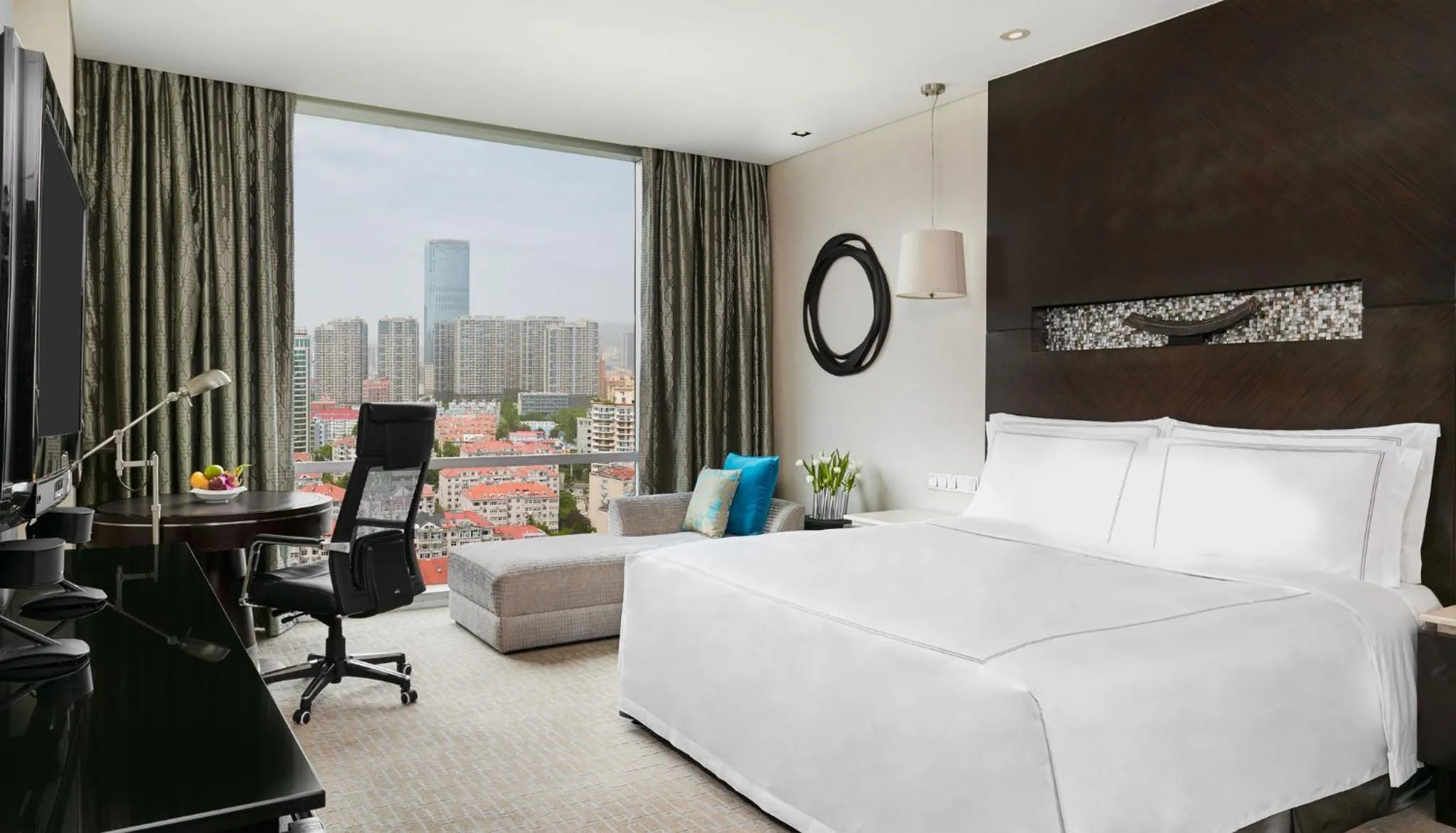 Photo of the whole room, Bed in InterContinental Qingdao by IHG