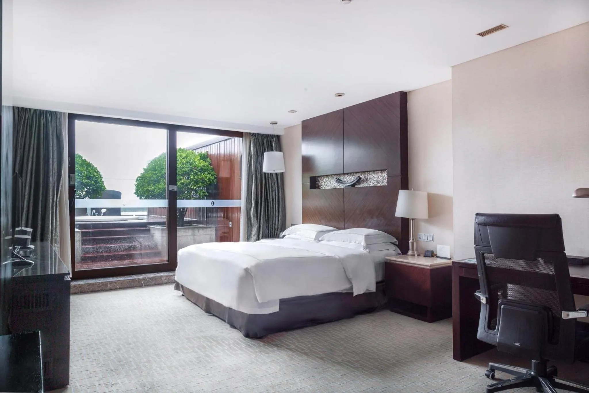Bedroom, Bed in InterContinental Qingdao by IHG