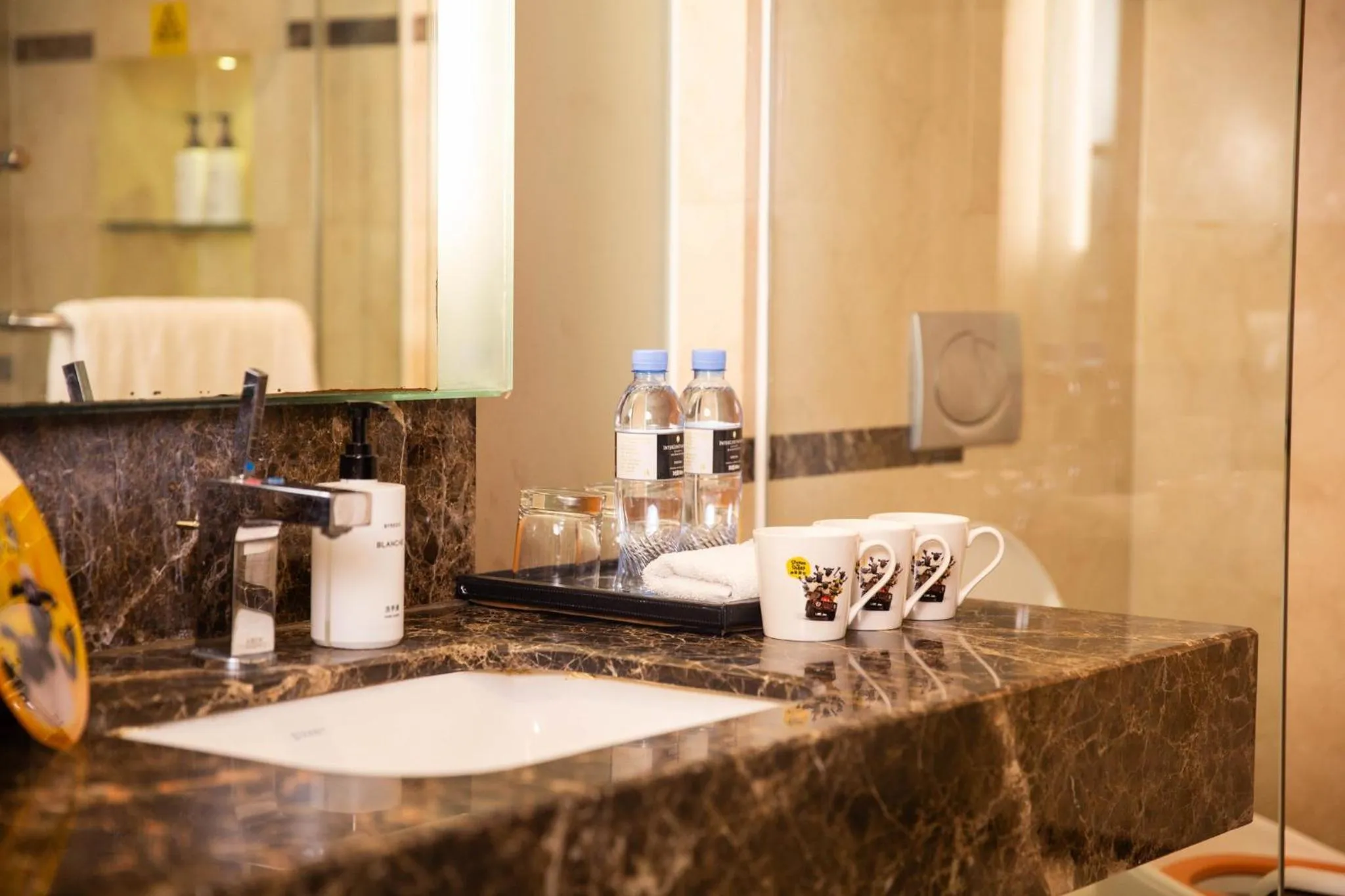 Photo of the whole room in InterContinental Qingdao by IHG