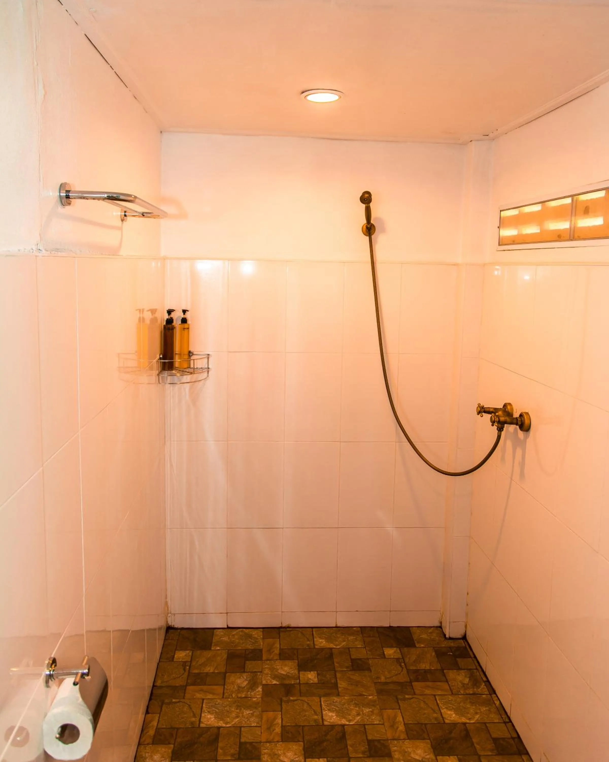 Shower in Zama Resort Koh Phangan