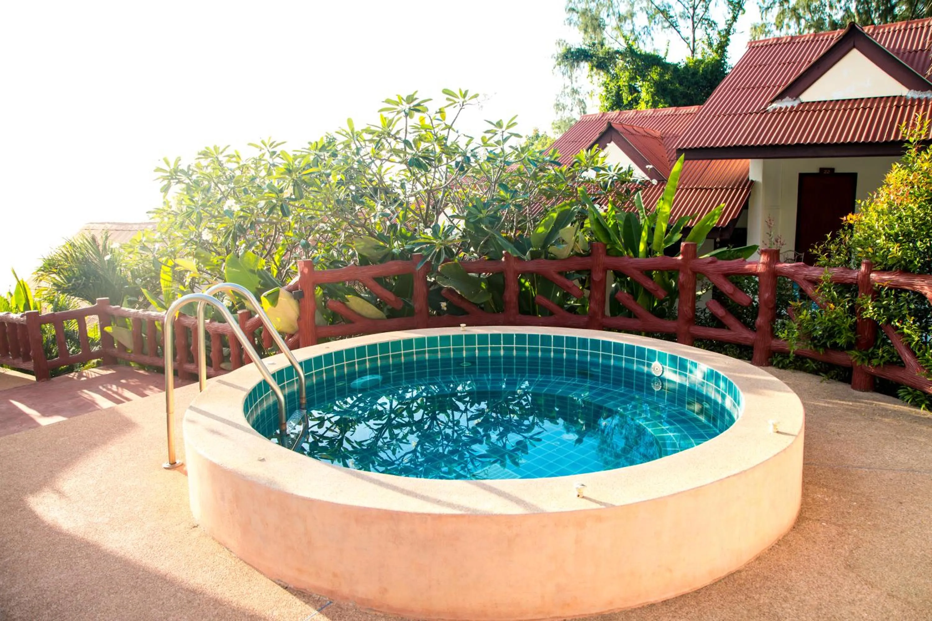 Swimming pool in Zama Resort Koh Phangan