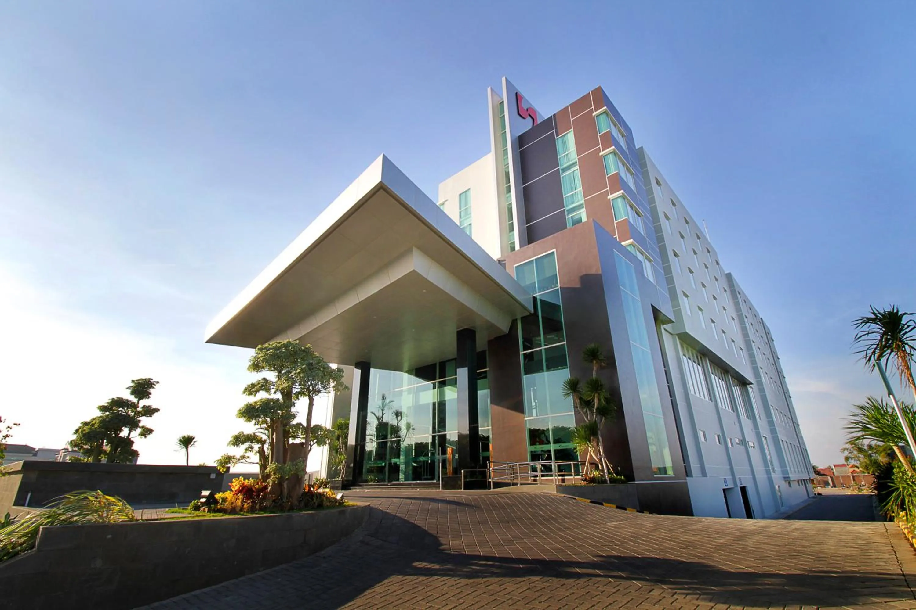 Property building in Swiss-Belinn Airport Surabaya