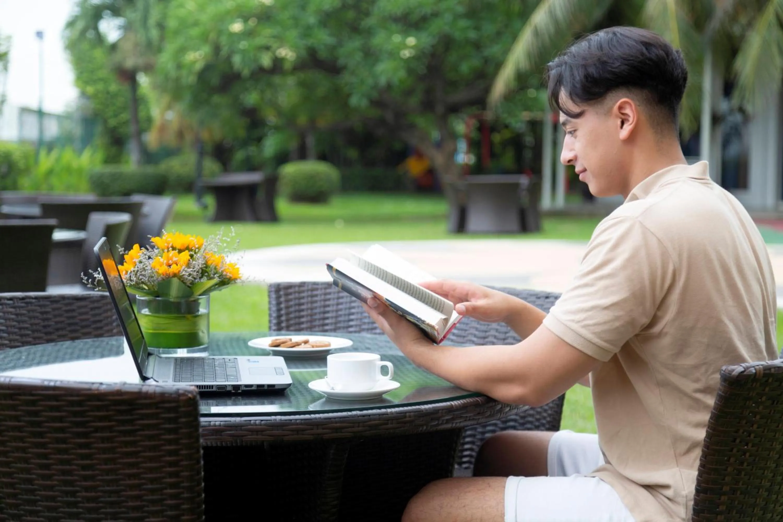 Garden in Himawari Hotel Apartments