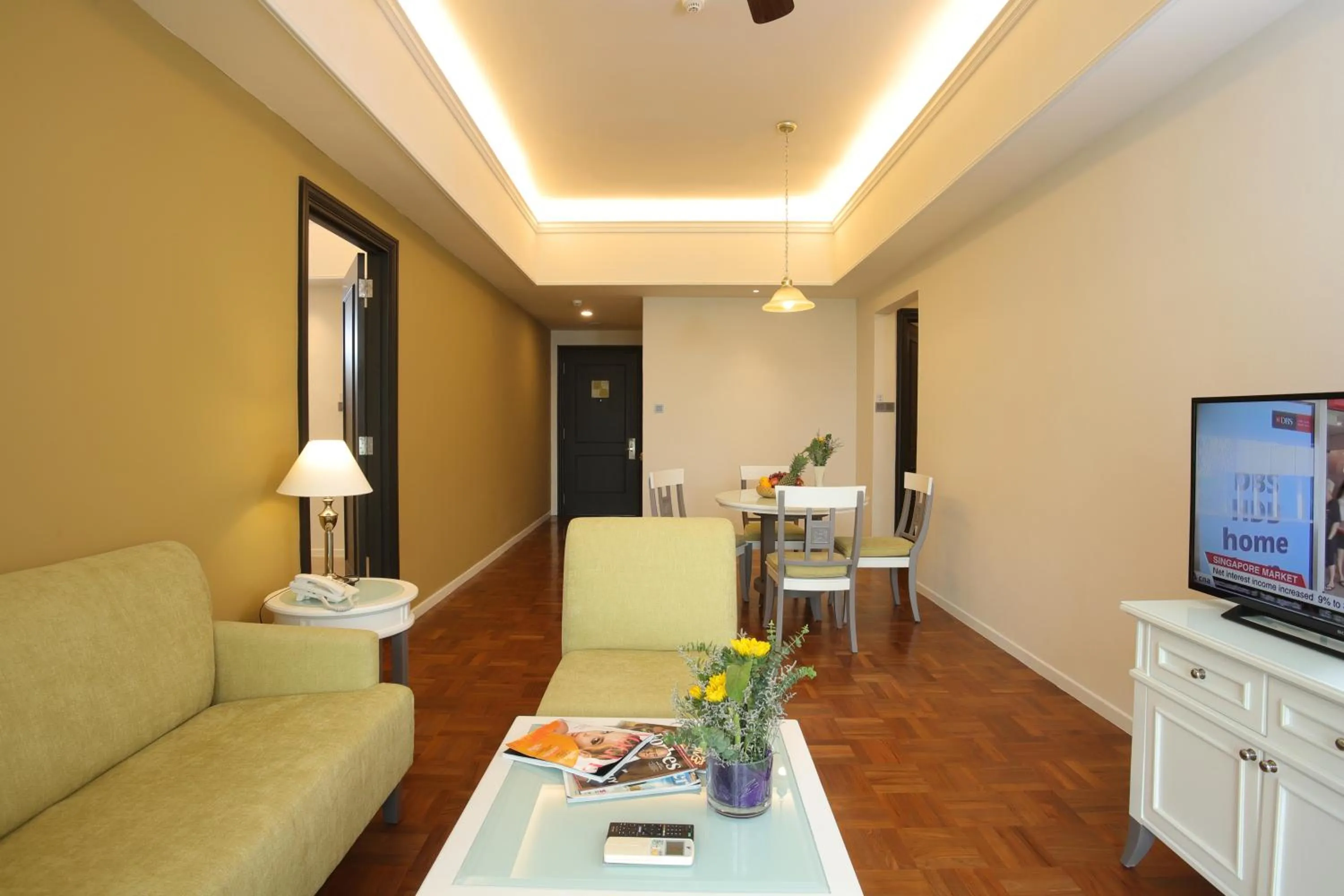 Dining area in Himawari Hotel Apartments