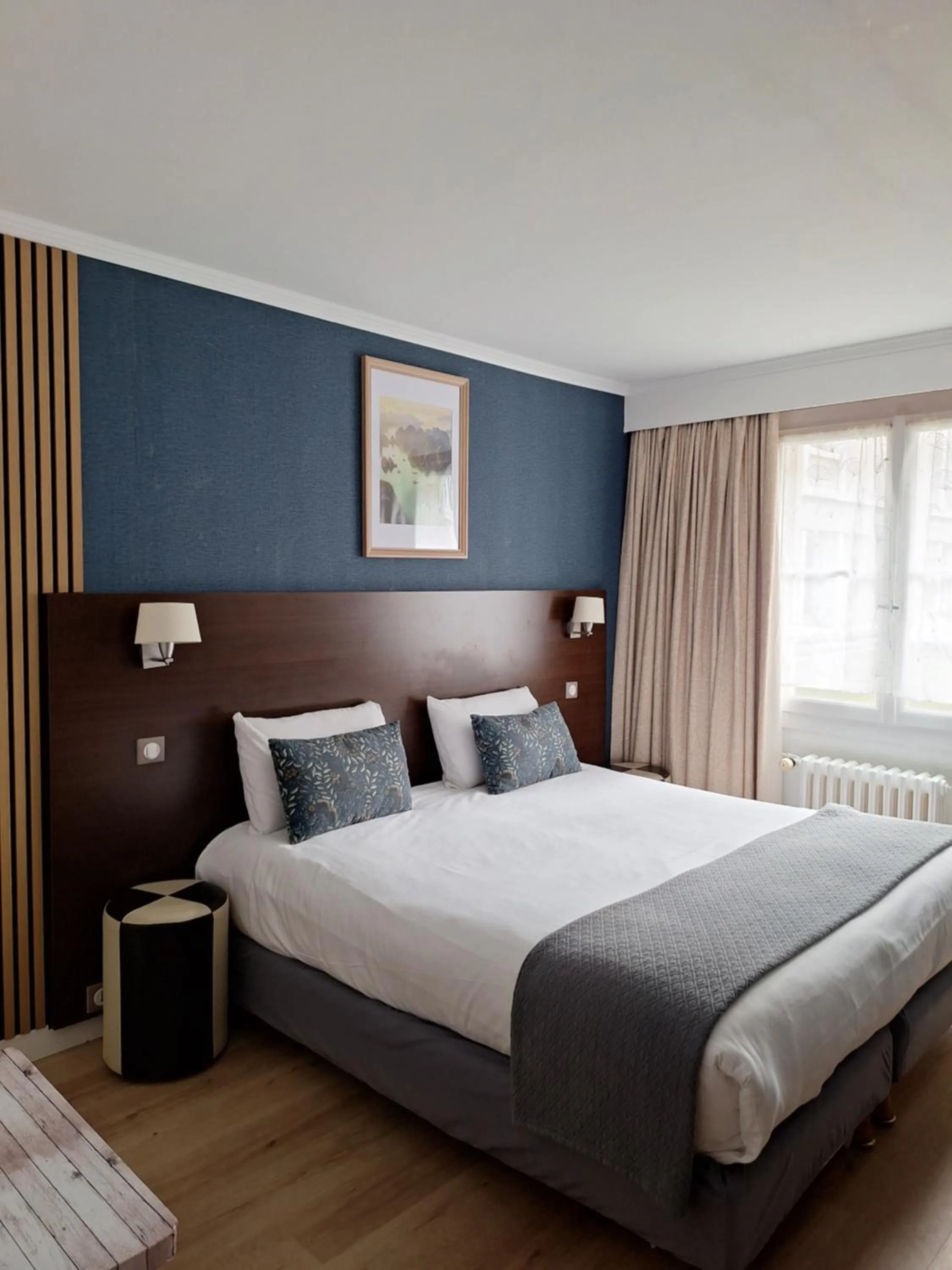 Bed in The Originals Boutique, Hôtel d'Angleterre, Le Havre, centre, plage