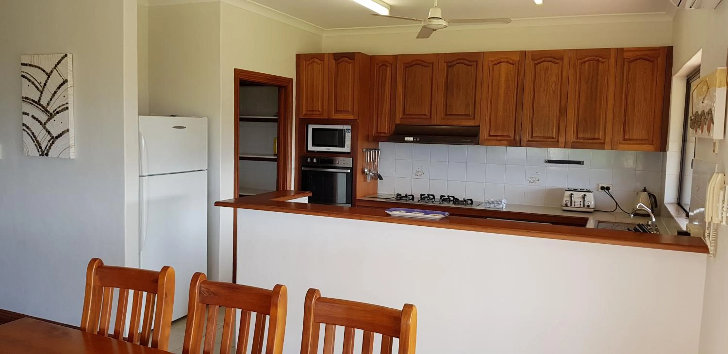Kitchen or kitchenette in Kalbarri Red Bluff Tourist Park