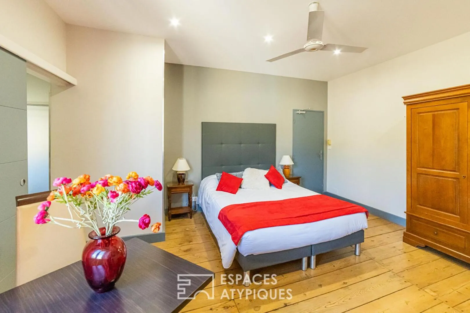 Shower, Bed in Logis Hôtel Restaurant des Corbières