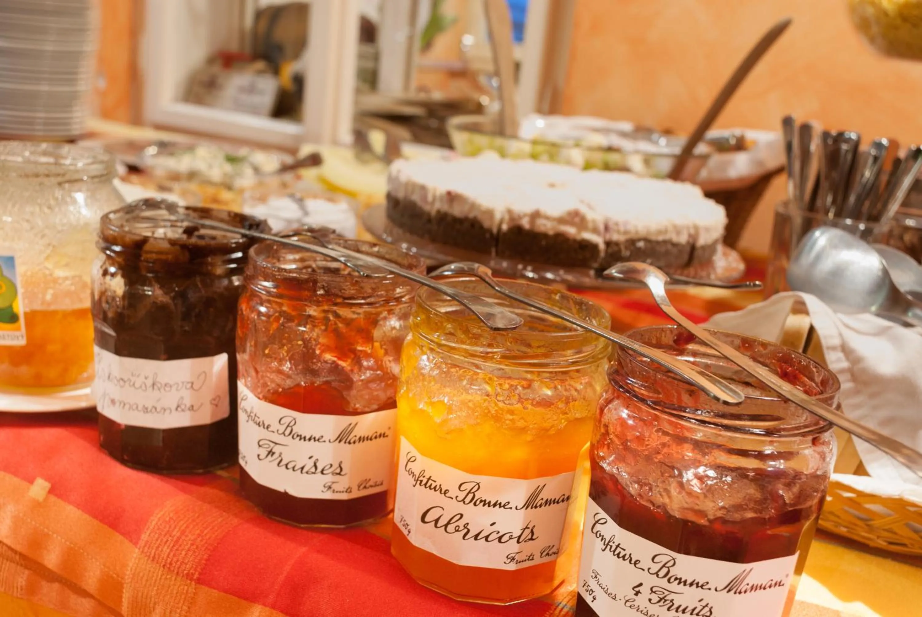 Buffet breakfast in Hotel Pod Jasany