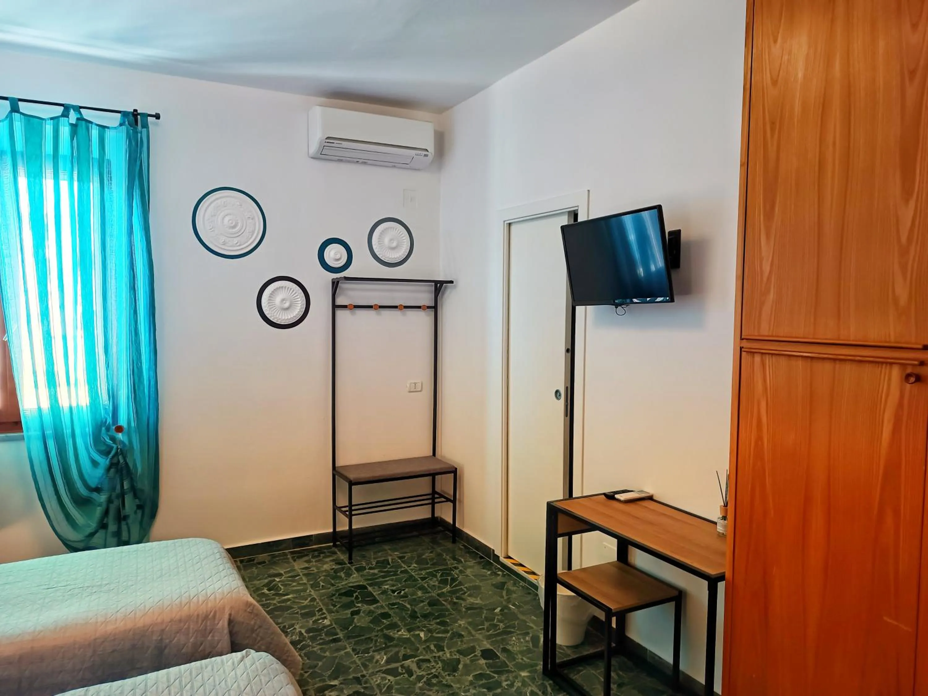 Bedroom, Bed in Lo Zizzolo- Bed&Breakfast