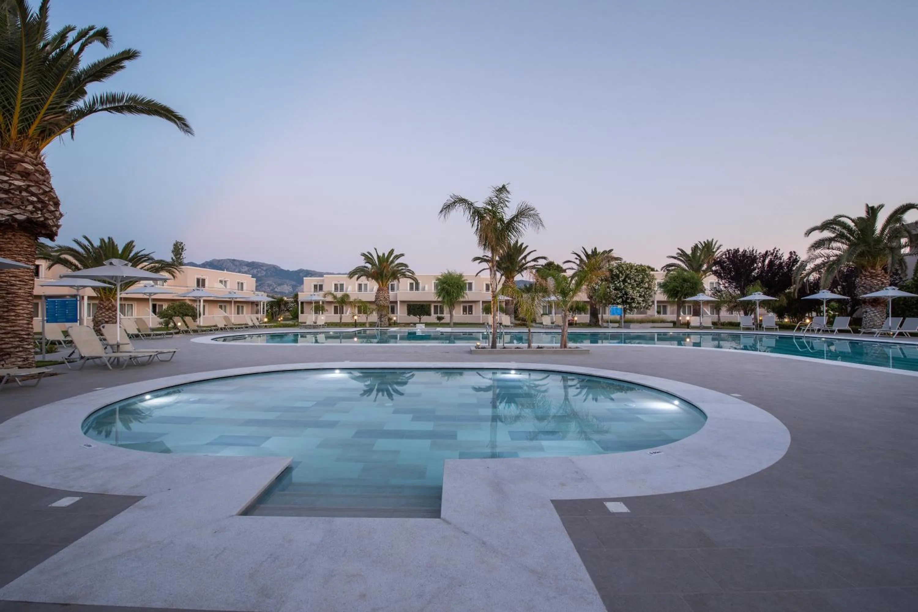 Swimming pool in Hotel Esperia
