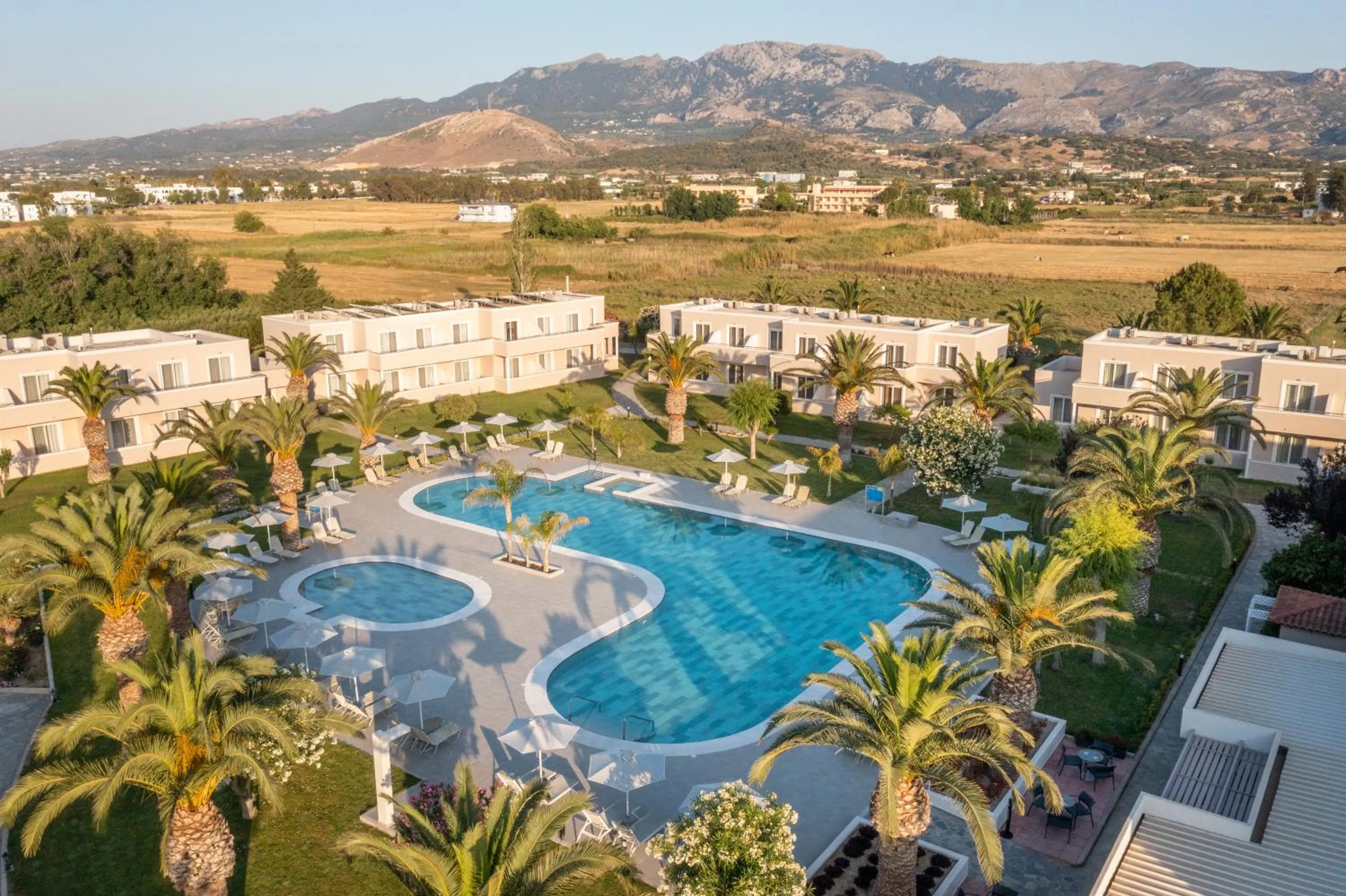 Swimming pool in Hotel Esperia