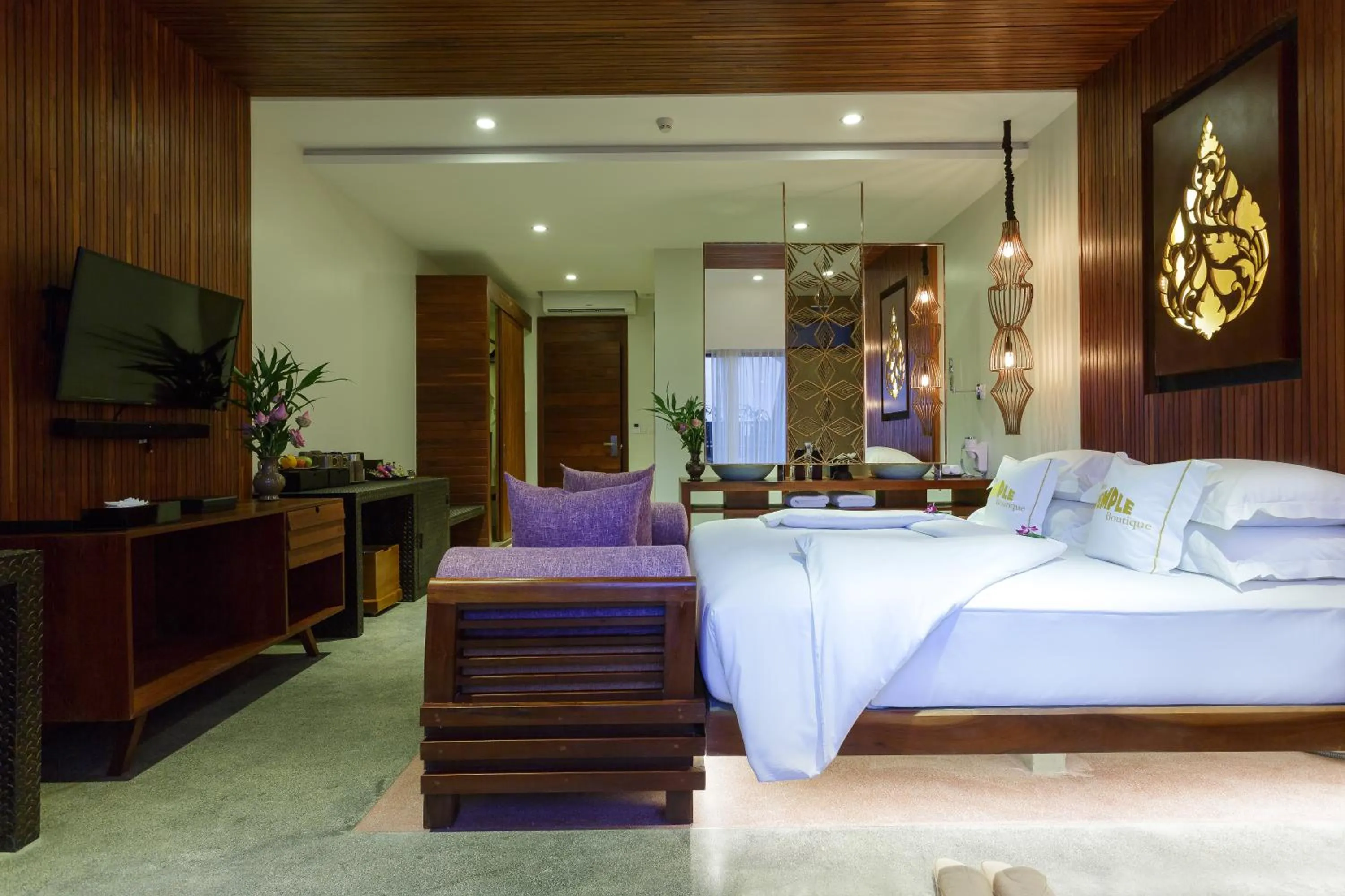 Bedroom, Bed in Golden Temple Boutique