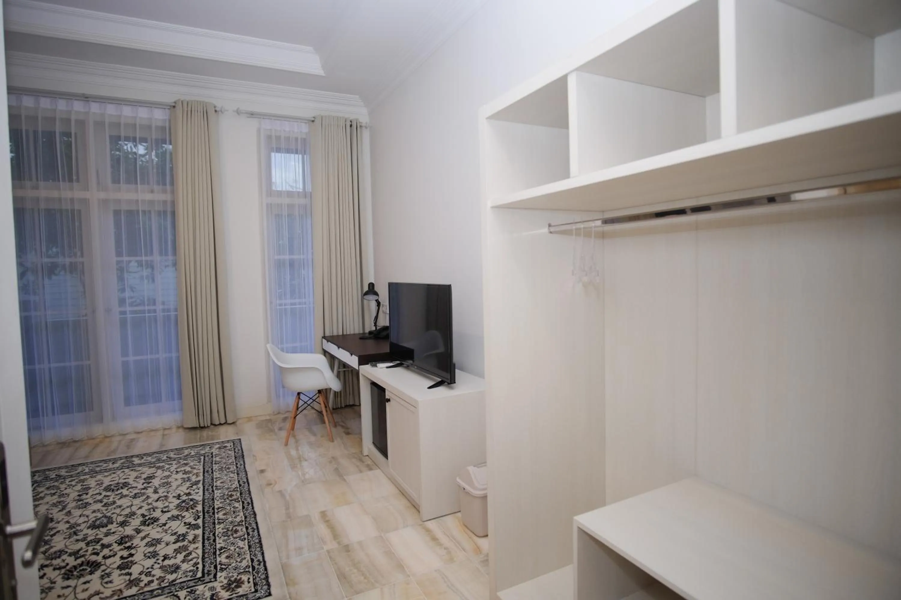 Property building in Rumah Kertajaya