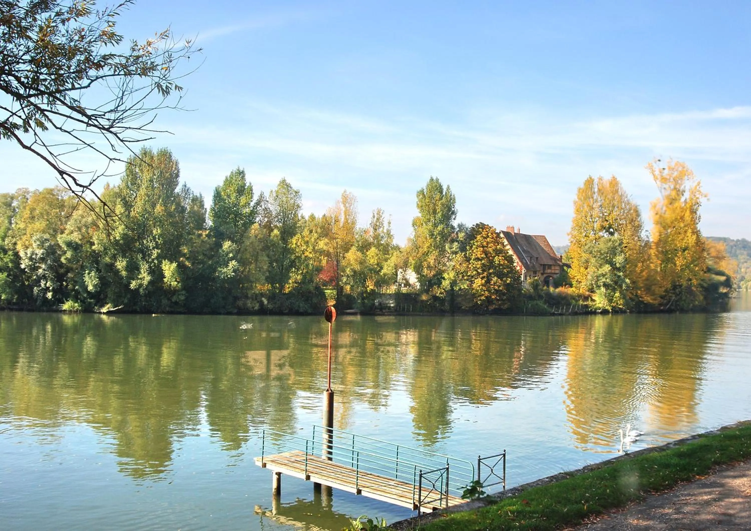 Day in La Chaîne D'or