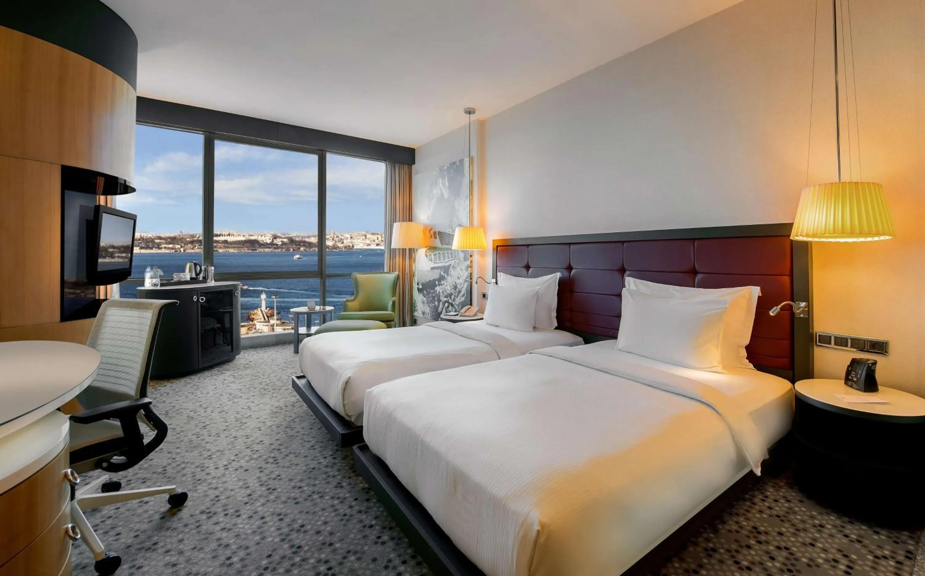 Bedroom, Bed in DoubleTree By Hilton Istanbul - Moda
