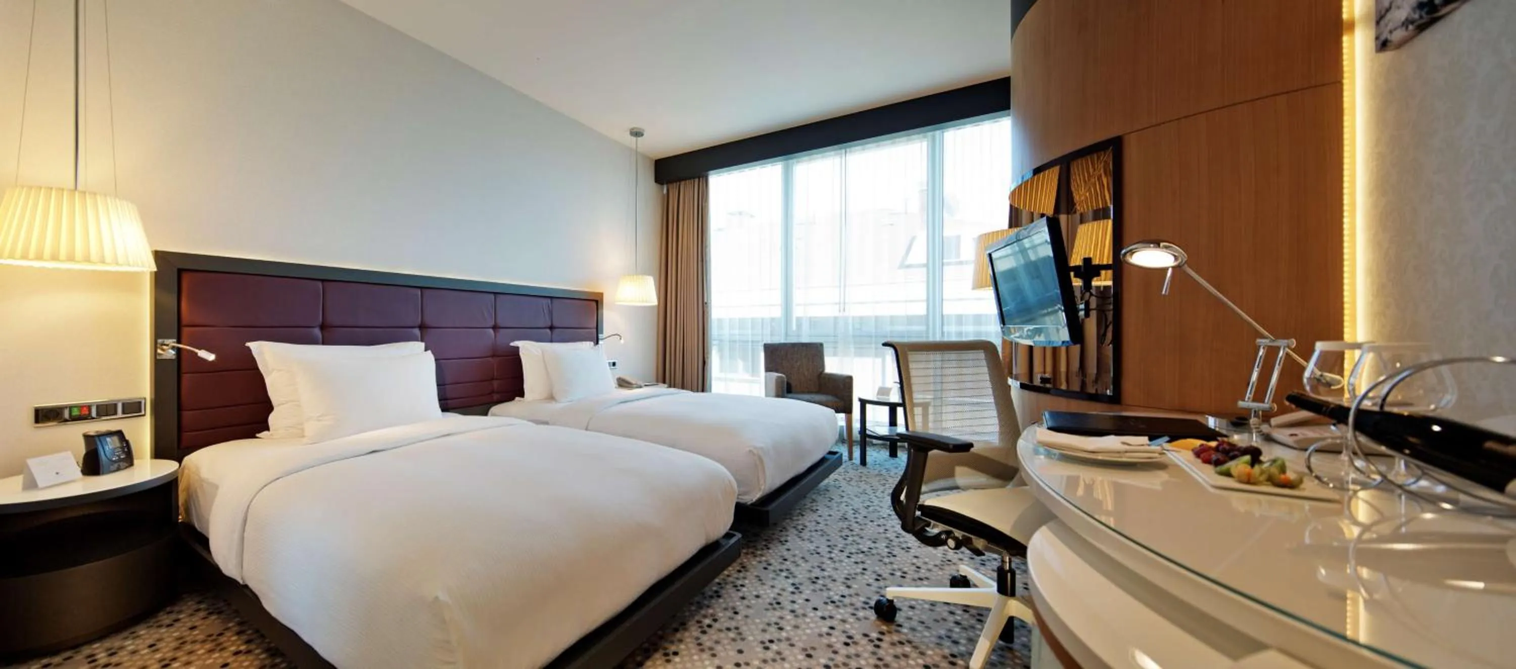 Bedroom, Bed in DoubleTree By Hilton Istanbul - Moda