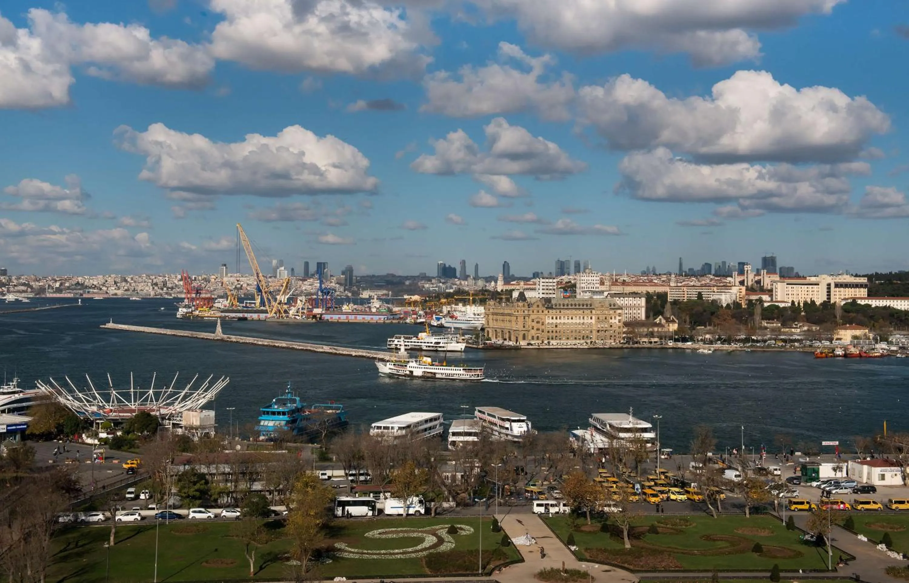 Photo of the whole room in DoubleTree By Hilton Istanbul - Moda