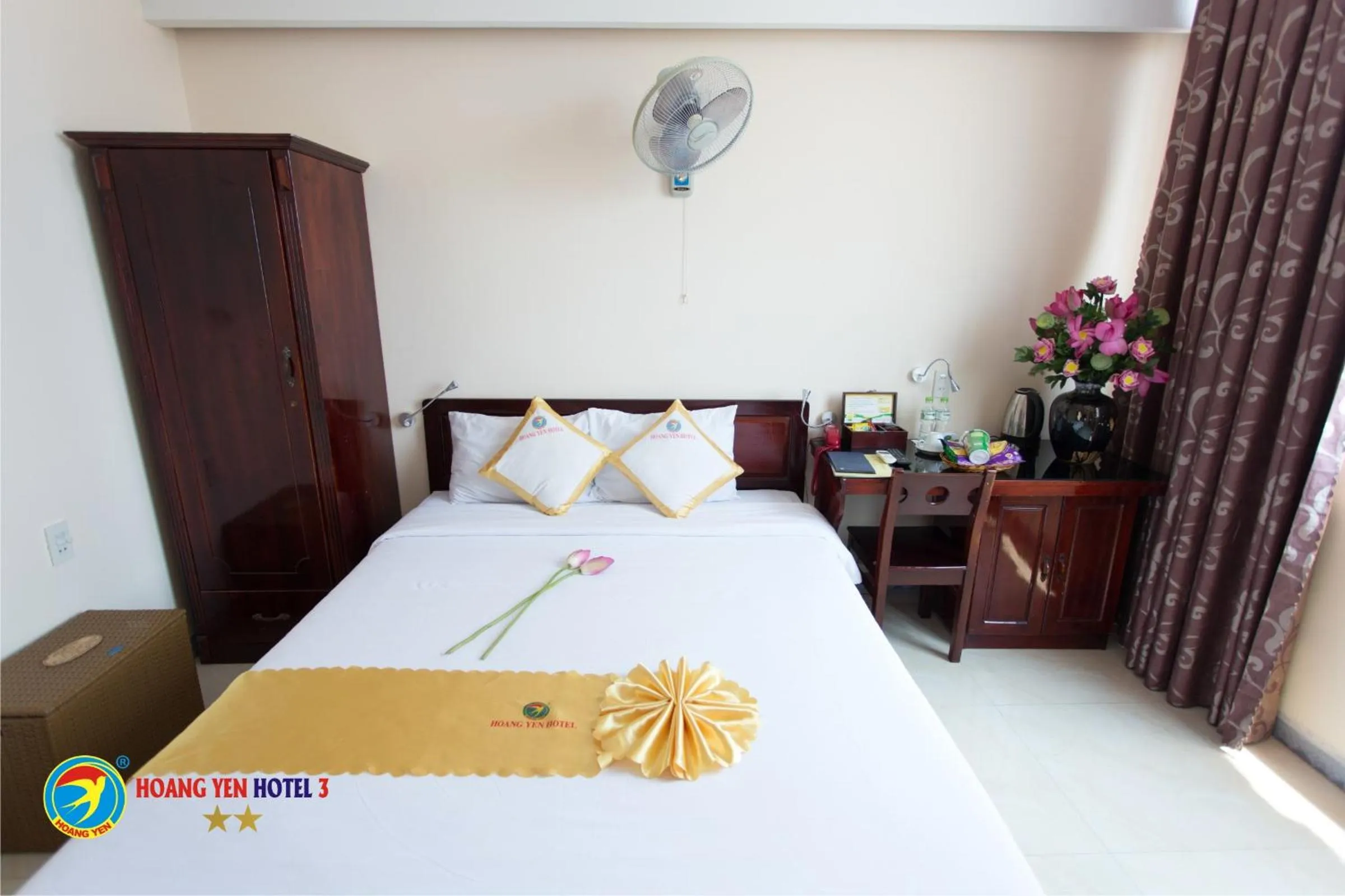 Bed in Hong Phuc Hotel