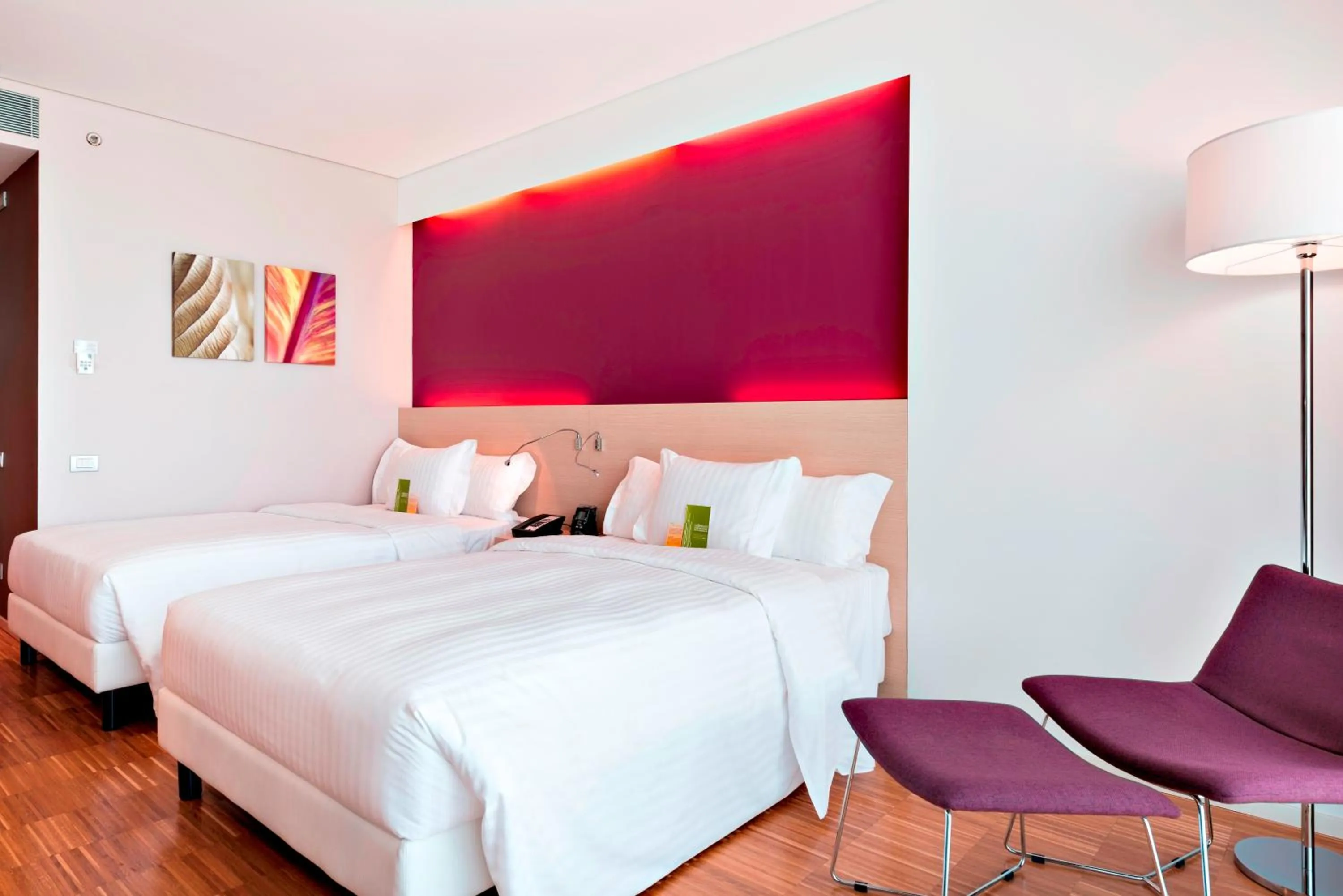 Photo of the whole room, Bed in Hilton Garden Inn Venice Mestre