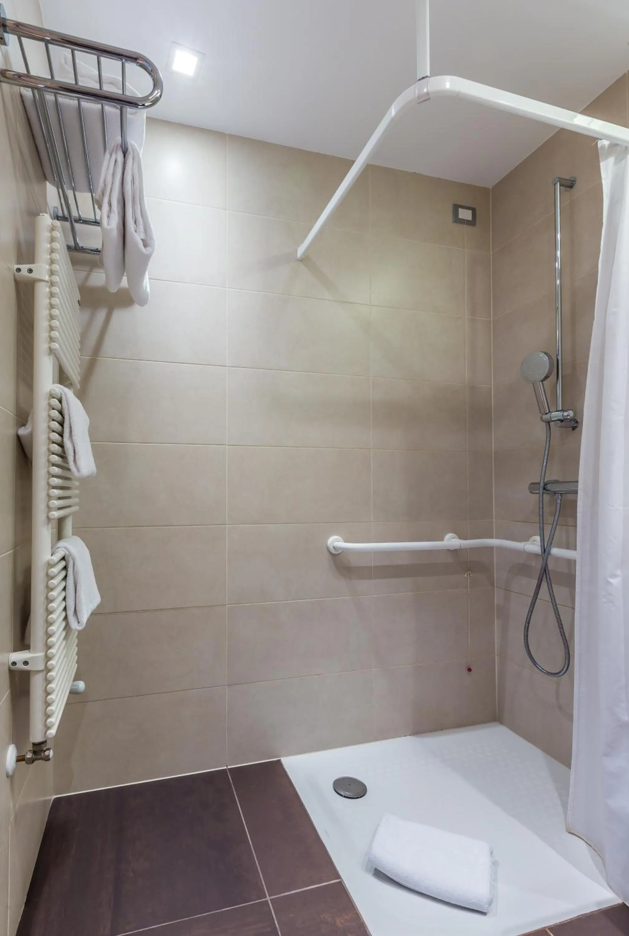 Shower in Hilton Garden Inn Venice Mestre