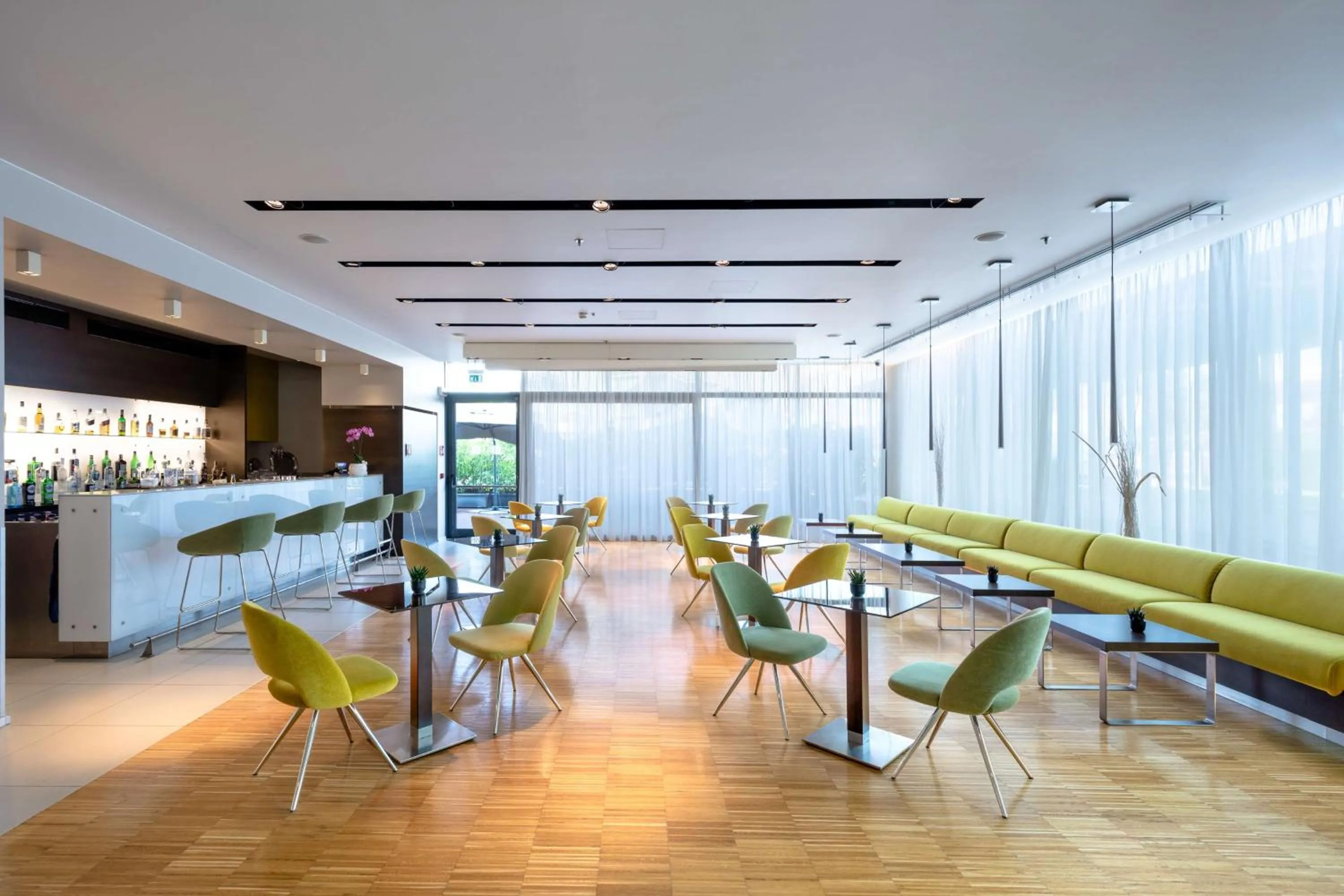 Lounge or bar in Hilton Garden Inn Venice Mestre