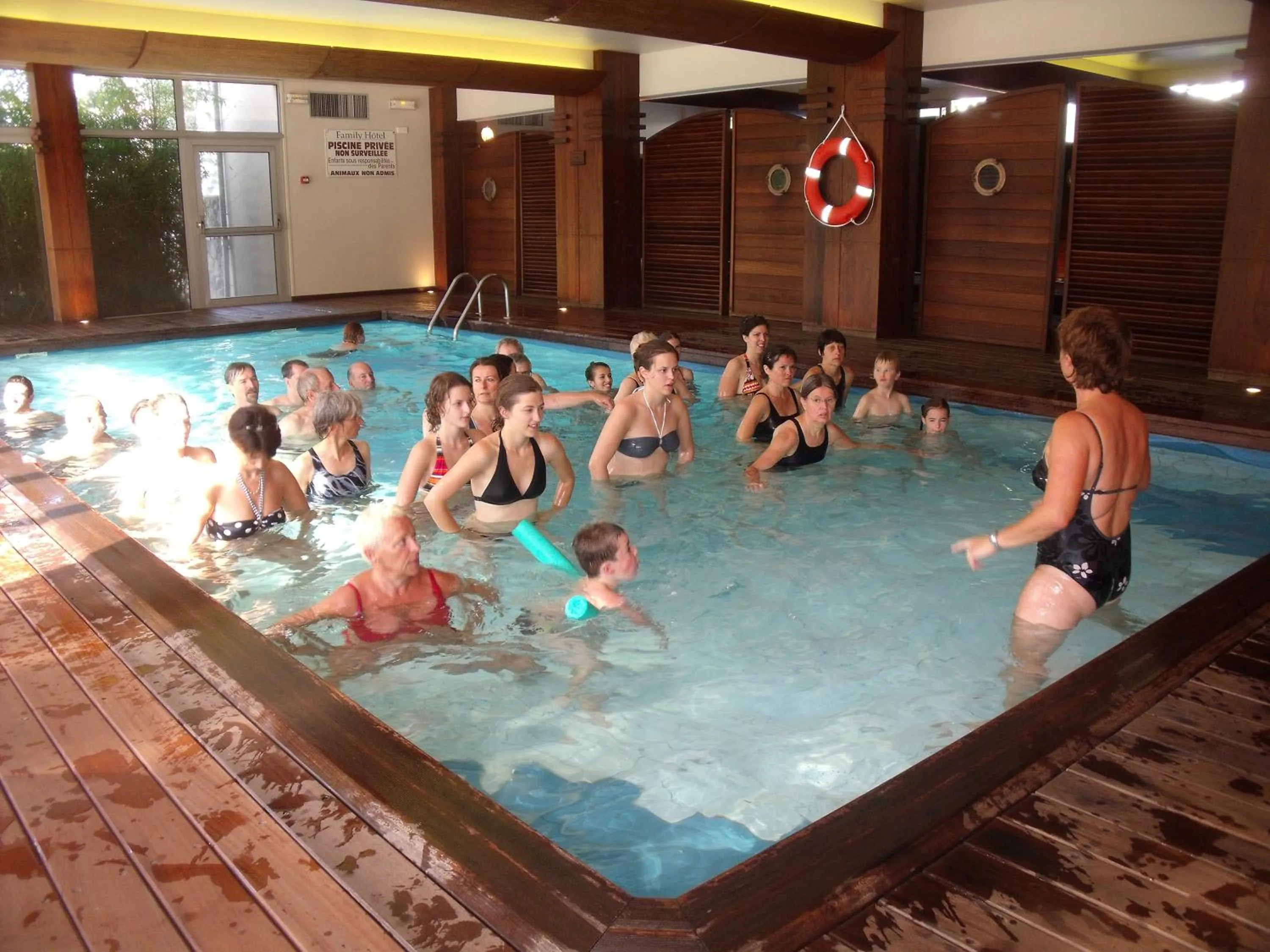 Swimming pool in Family Hotel