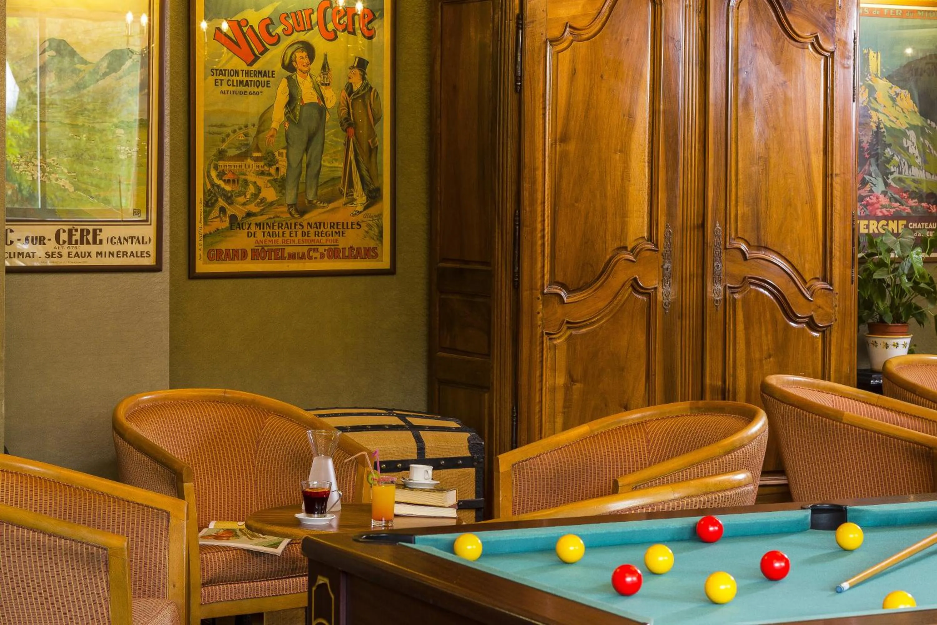 Billiard in Family Hotel