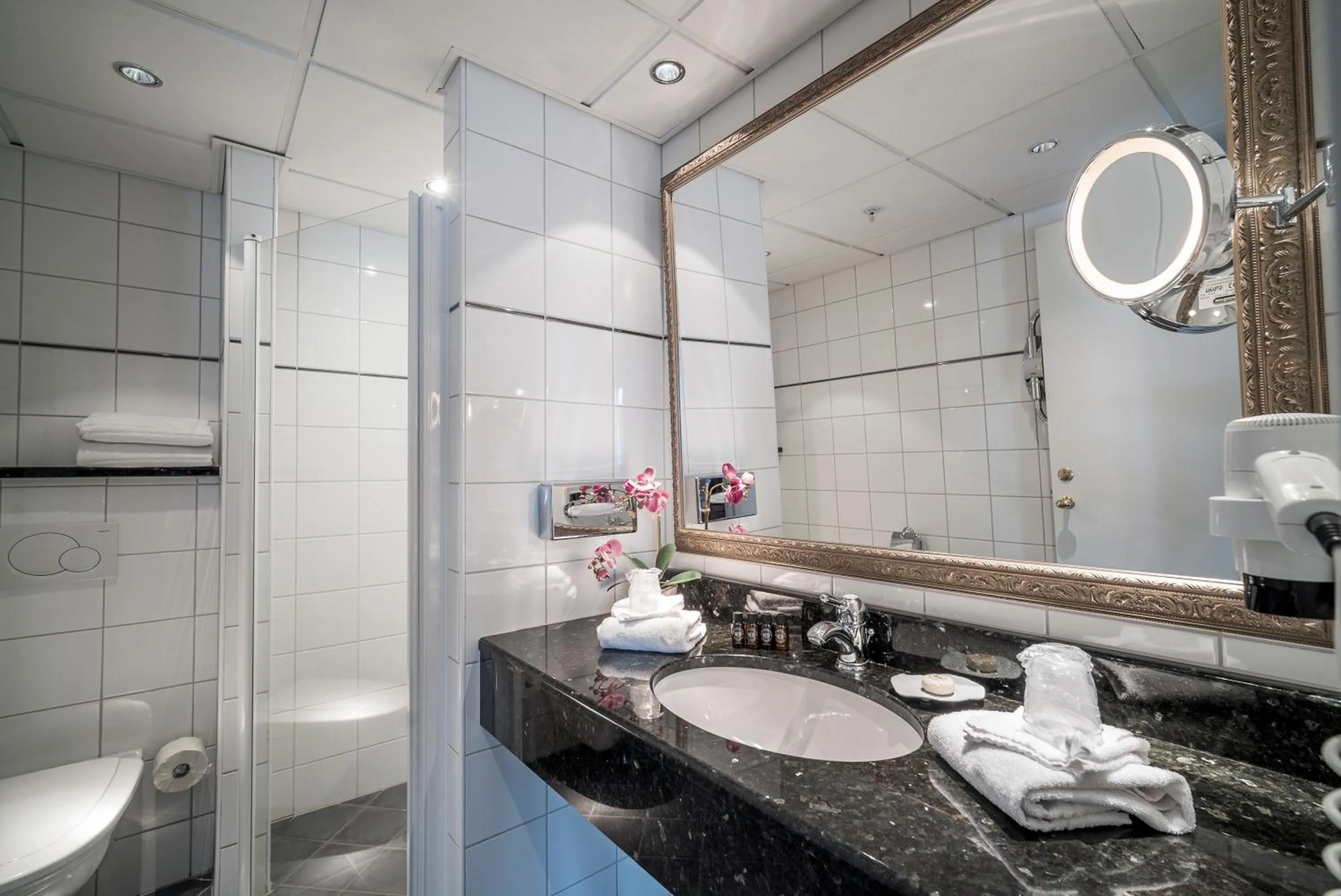 Bathroom in Angvik Gamle Handelssted - by Classic Norway Hotels