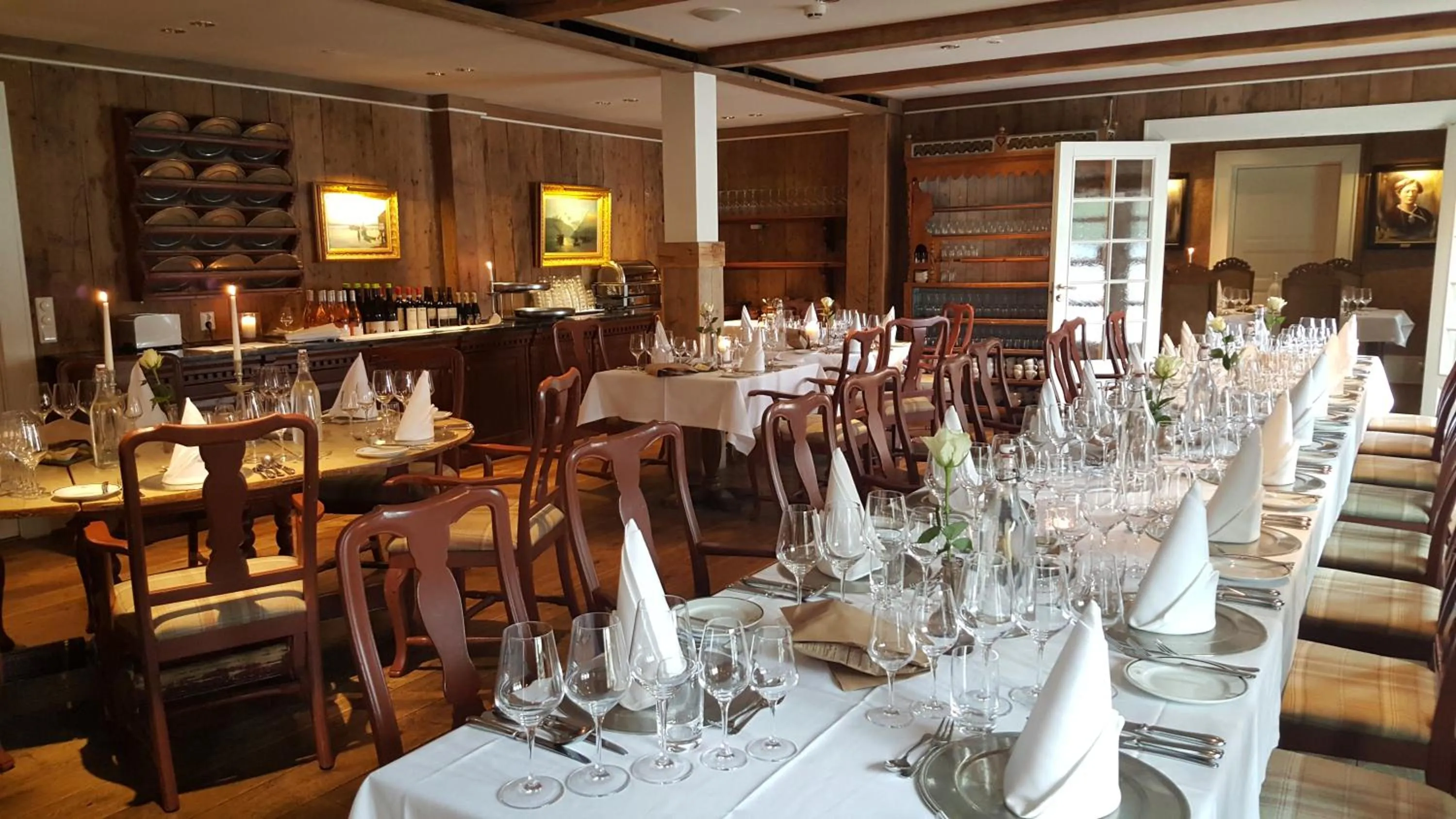 Restaurant/places to eat in Angvik Gamle Handelssted - by Classic Norway Hotels