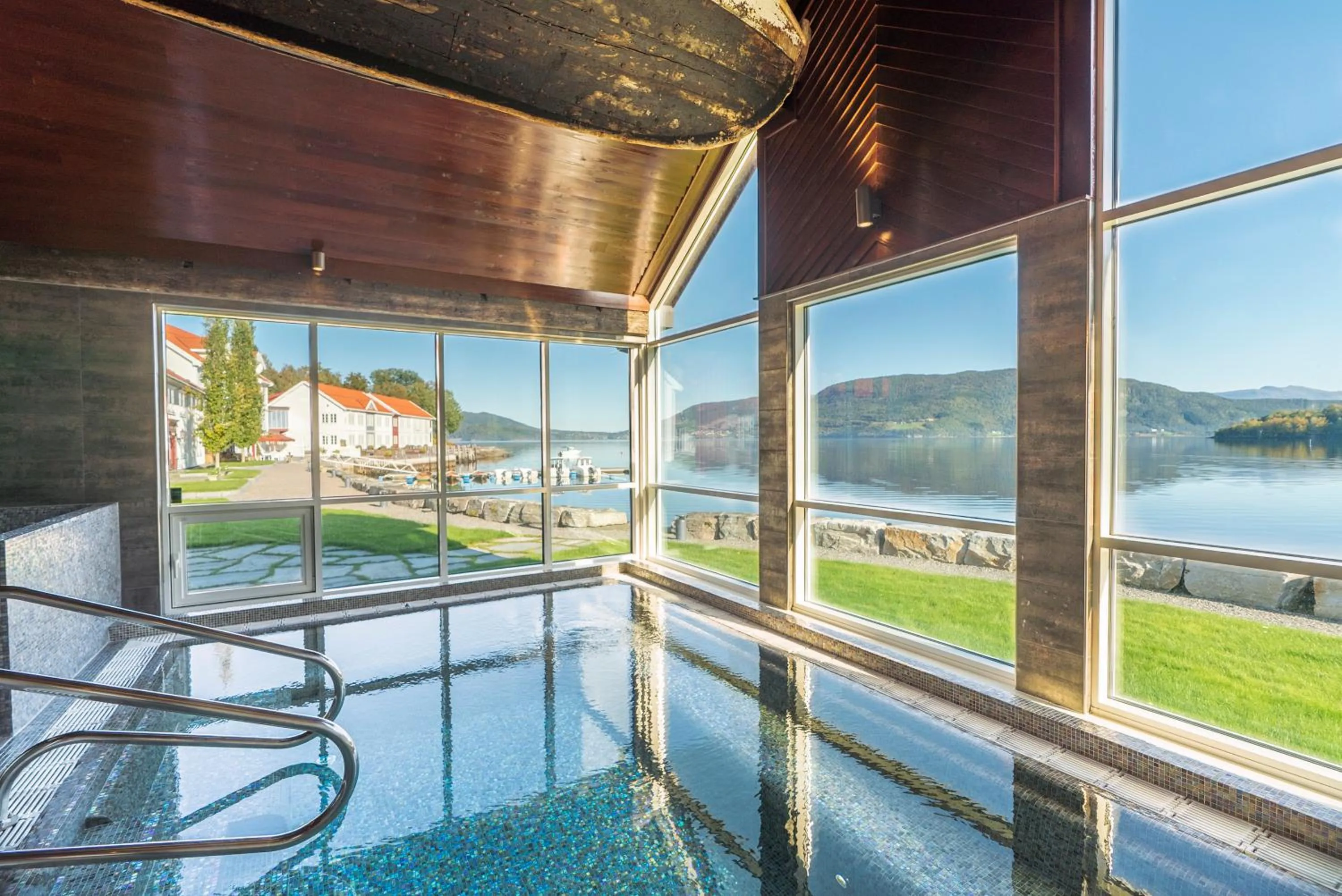 Swimming pool in Angvik Gamle Handelssted - by Classic Norway Hotels