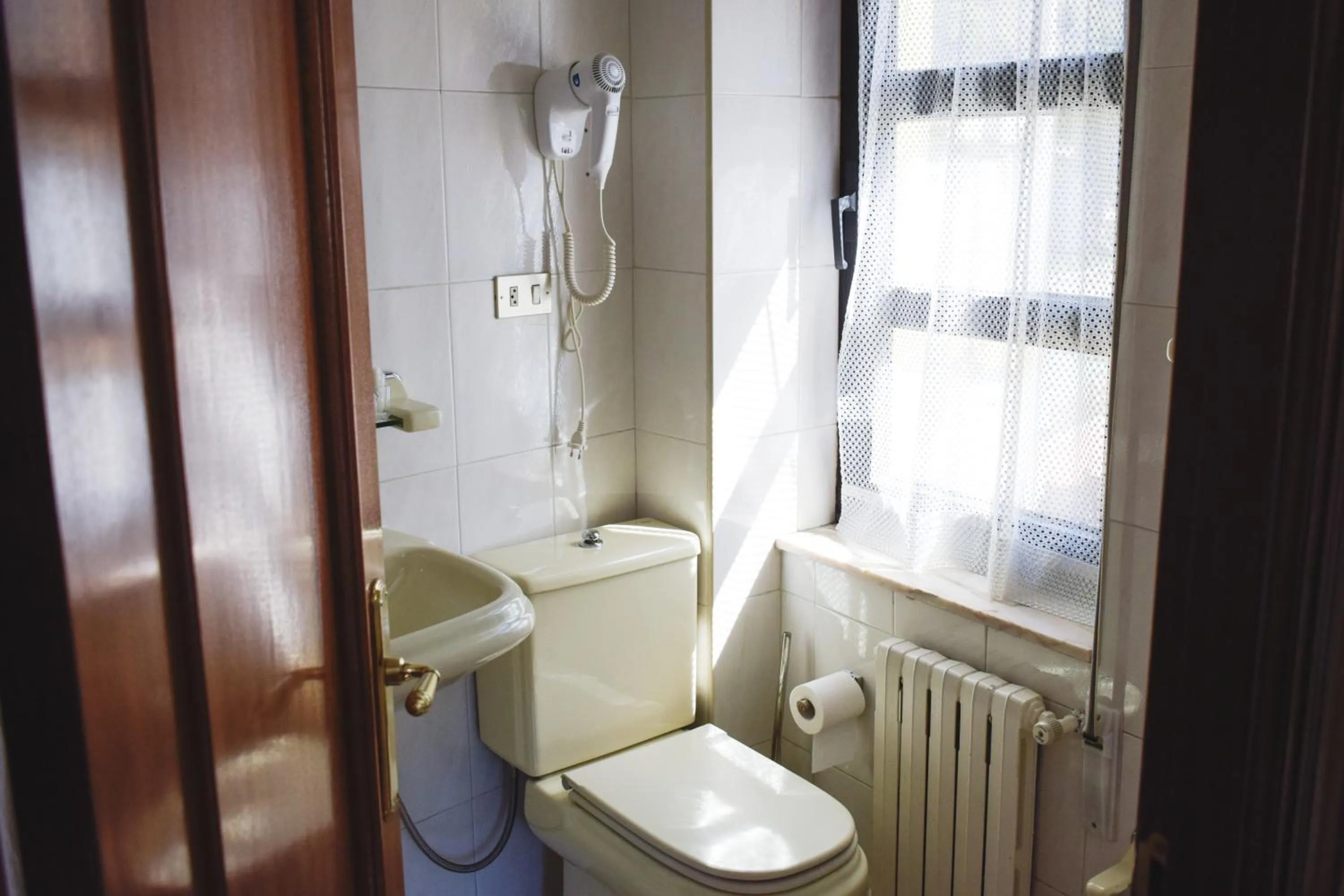 Toilet in Hotel Casa El Rapido