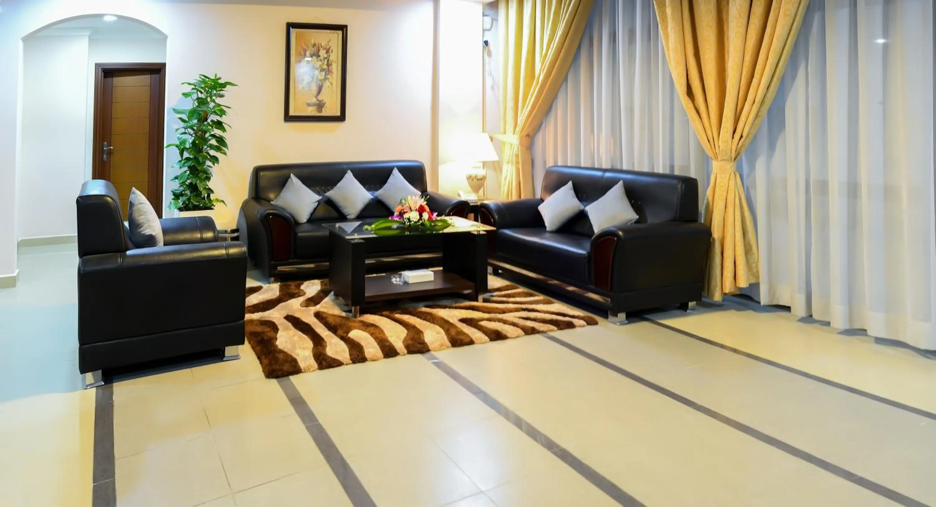 Sea Diamond Plaza Apartments