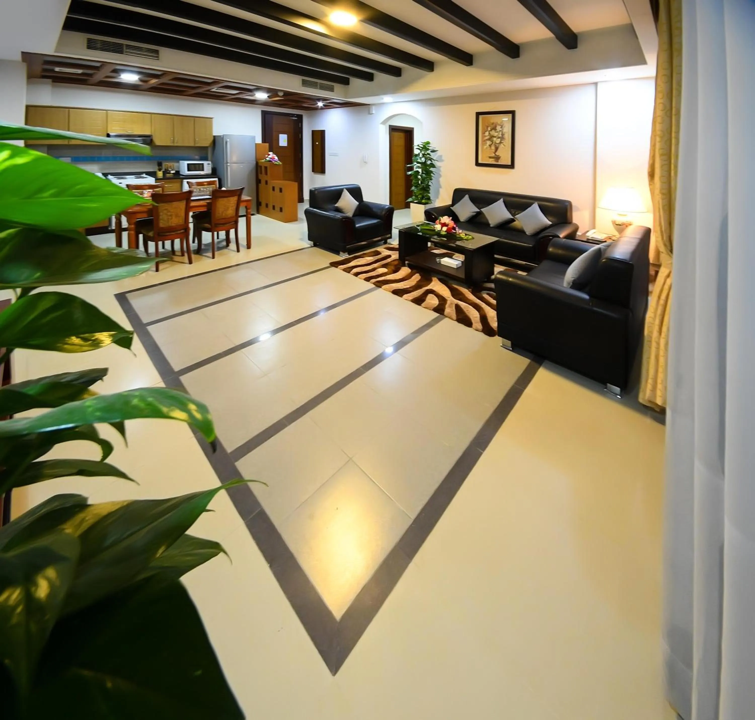 Sea Diamond Plaza Apartments