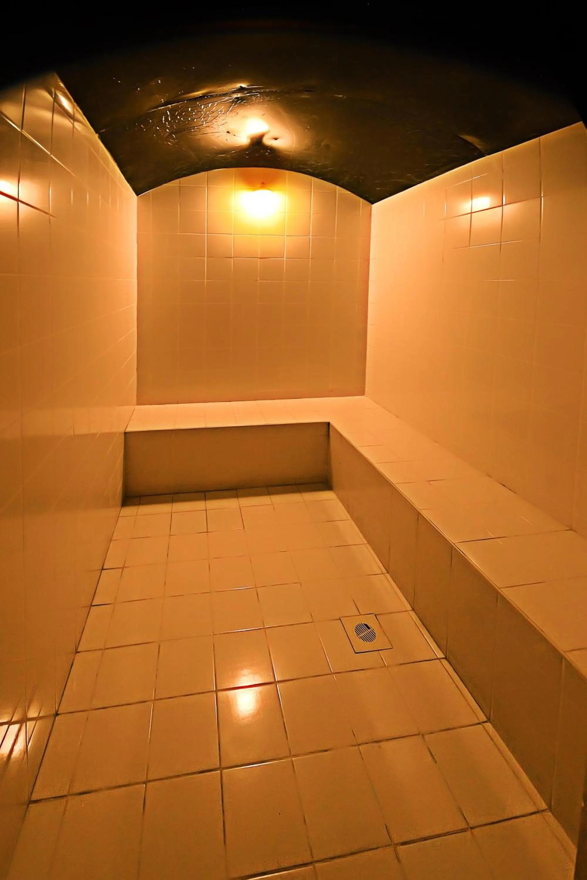 Property building in Sea Diamond Plaza Apartments