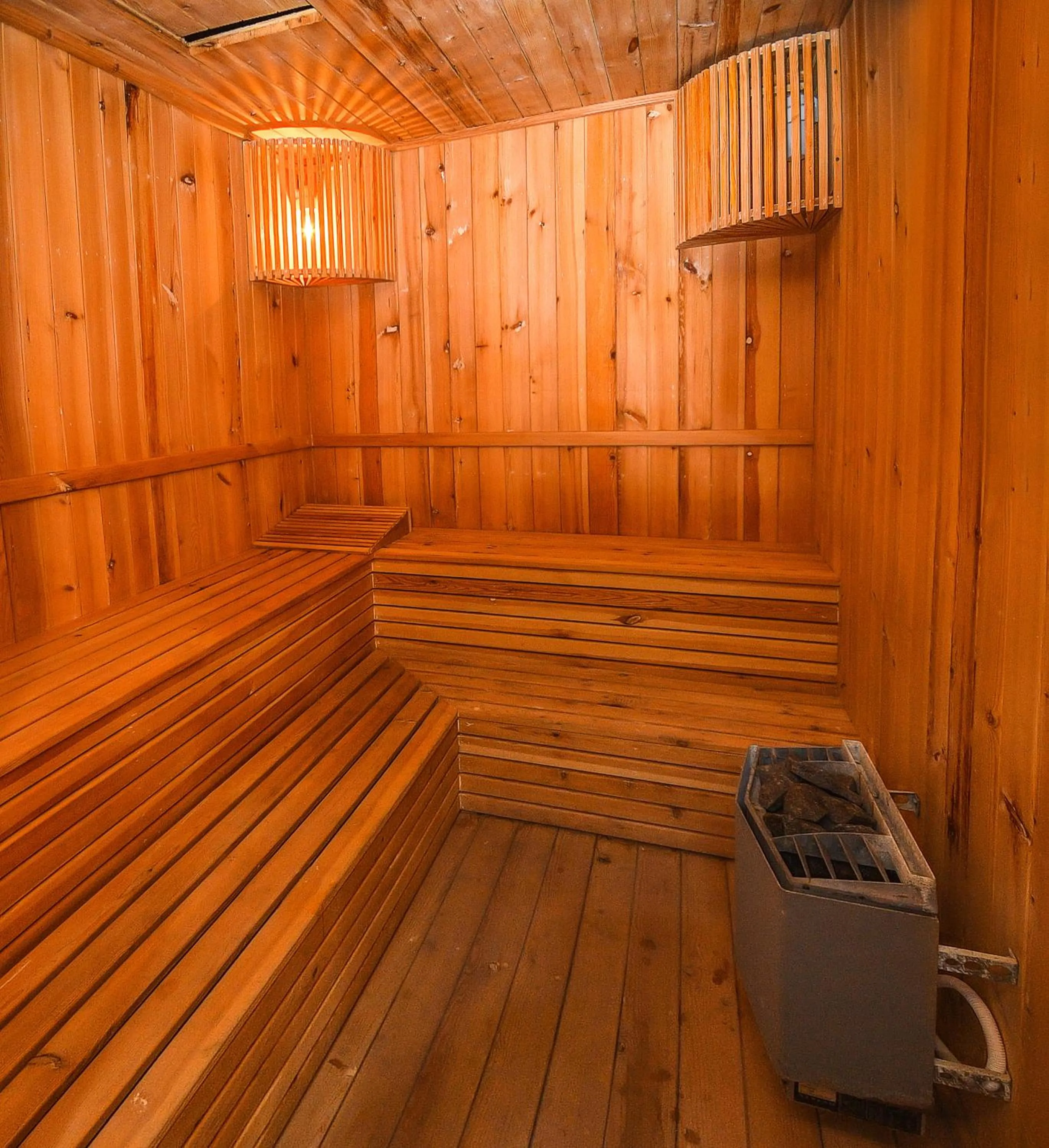 Property building in Sea Diamond Plaza Apartments