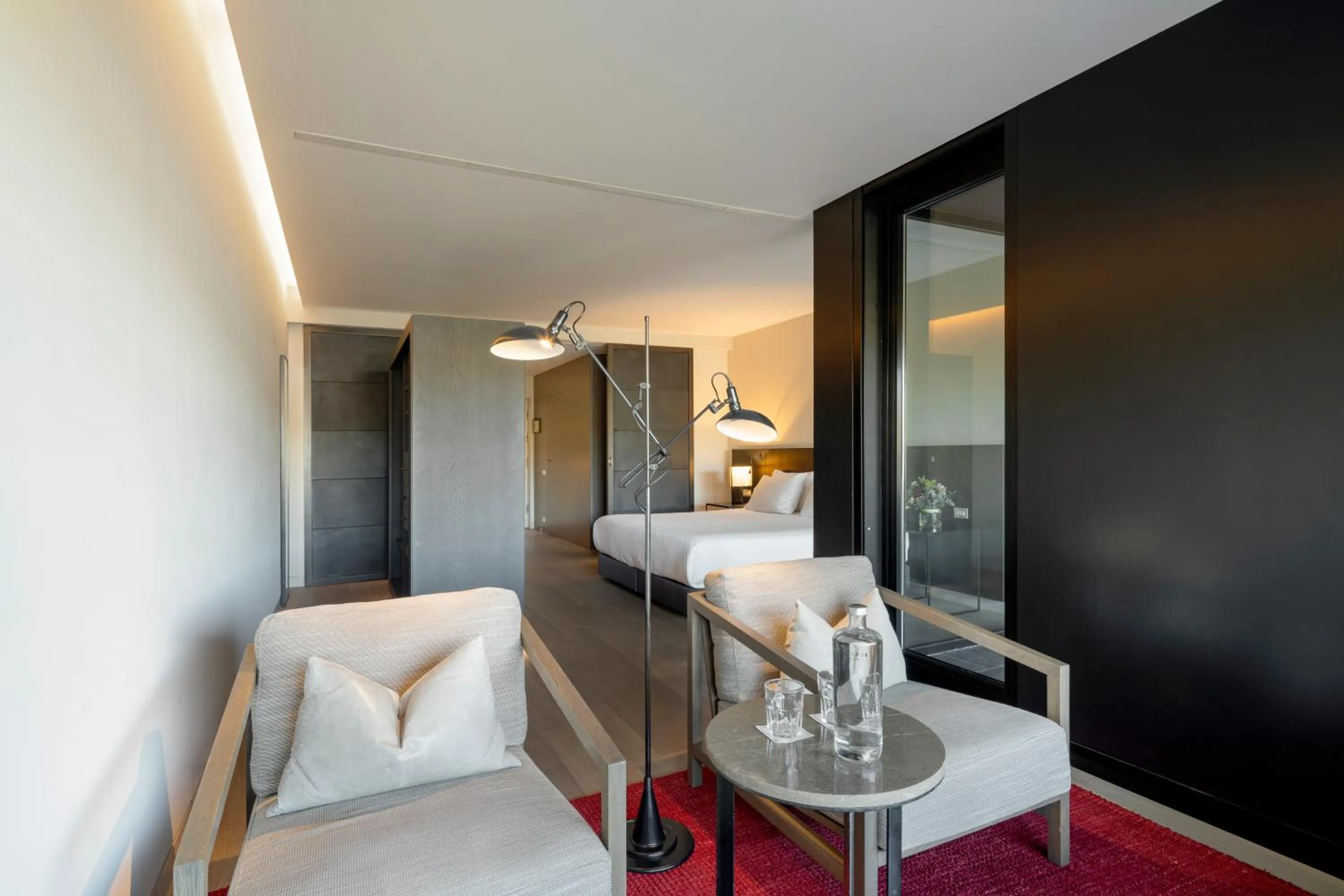 Photo of the whole room, Bed in Eurostars Pamplona