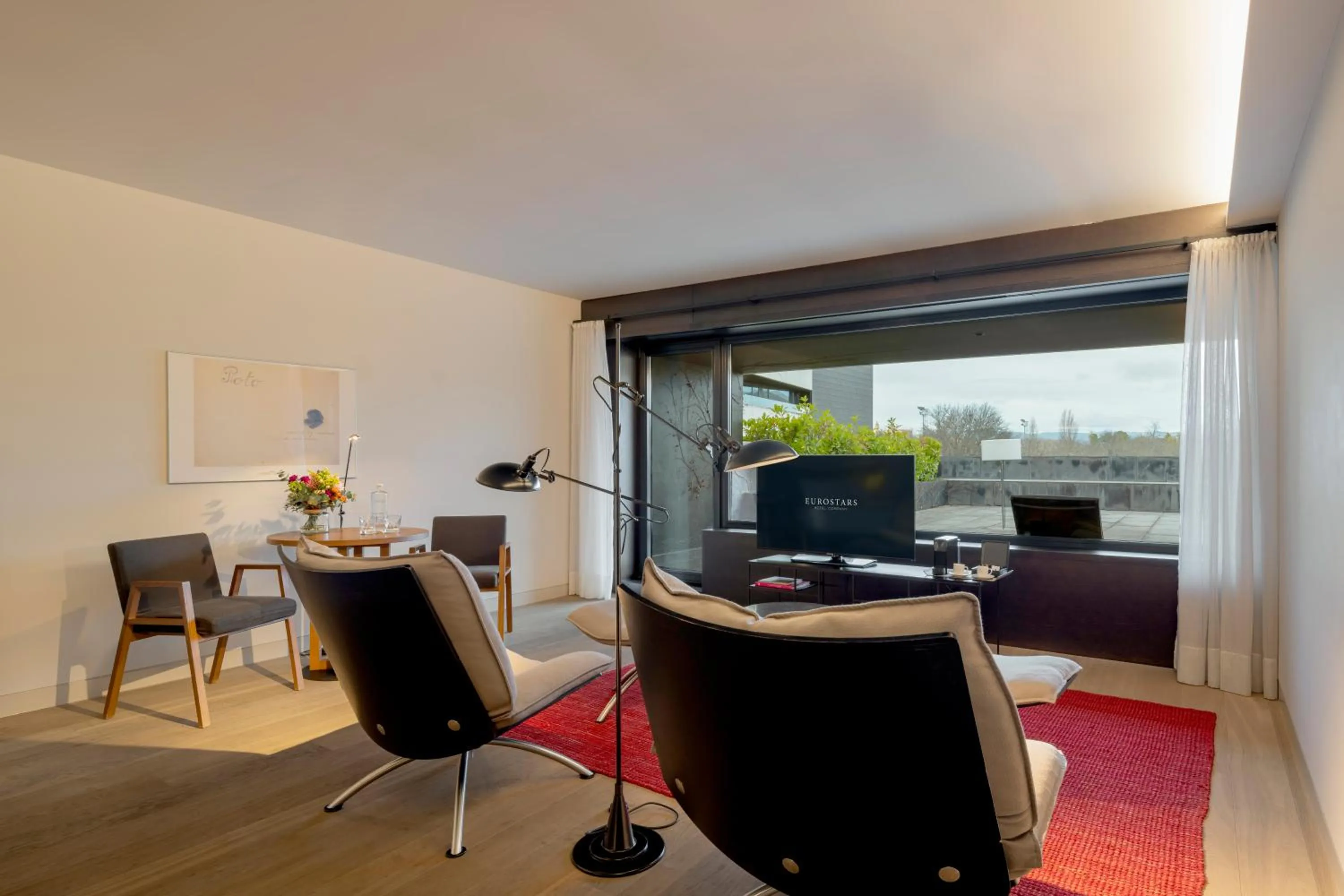 Photo of the whole room in Eurostars Pamplona