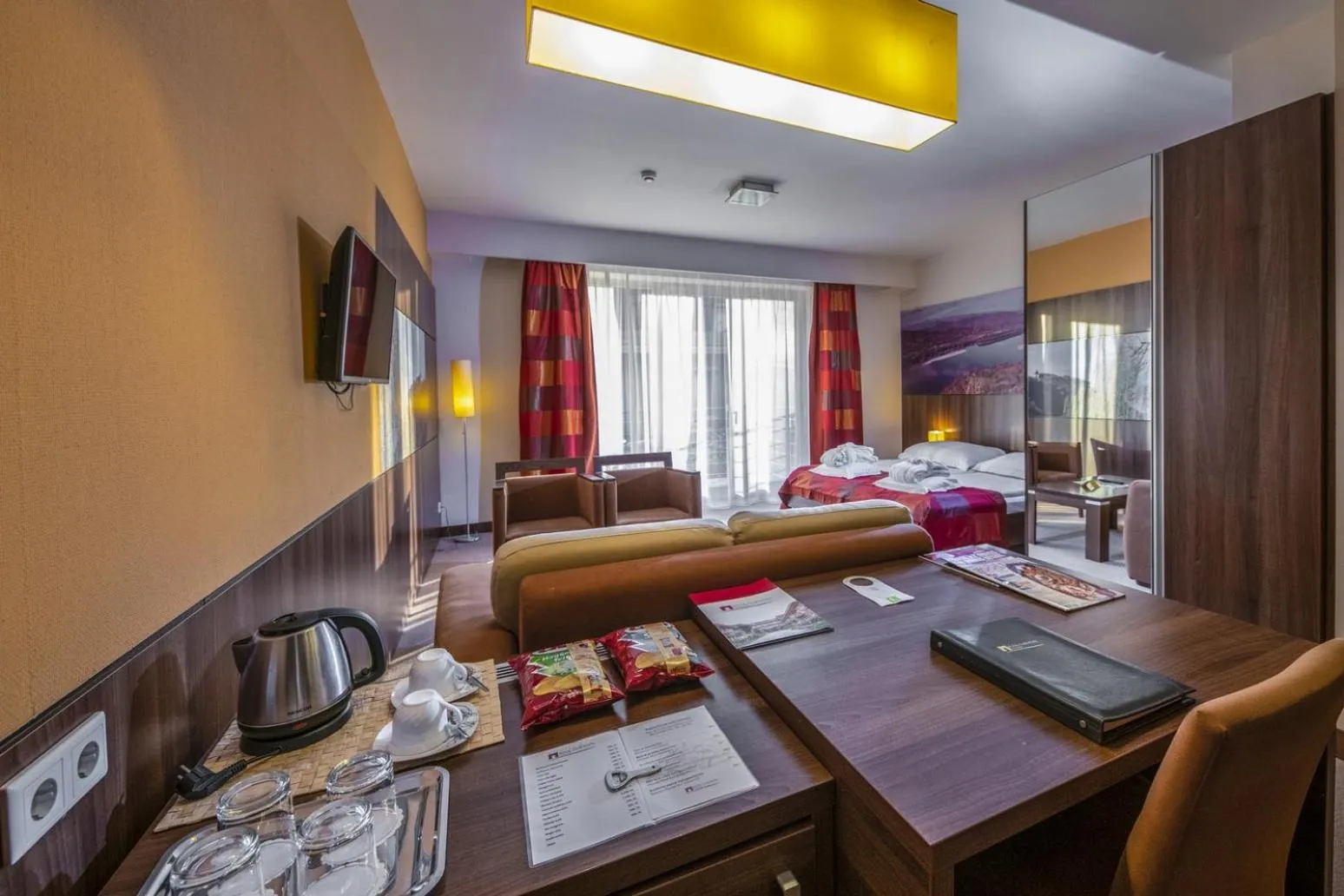 Bedroom, Bed in Royal Club Hotel