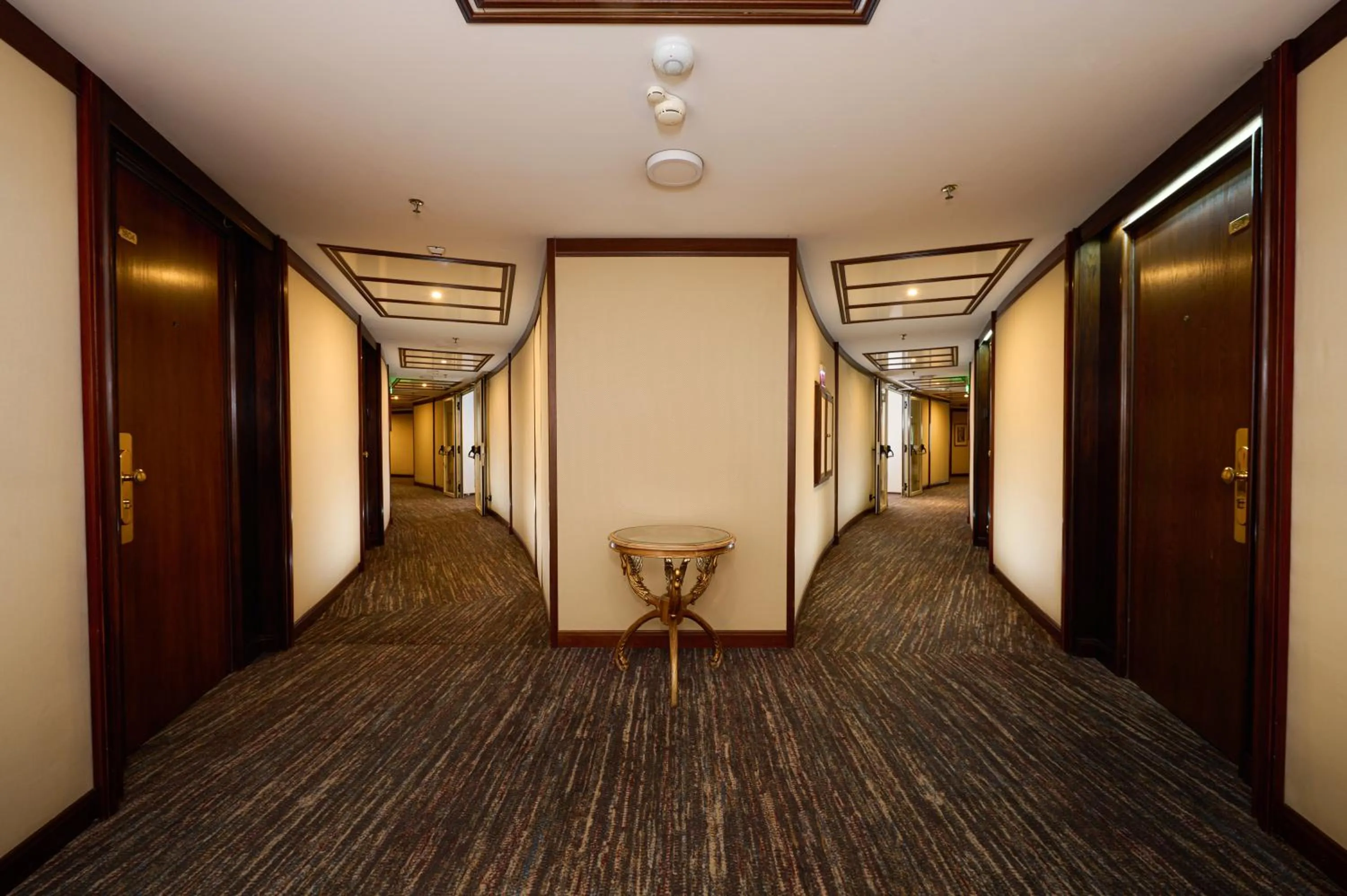 Property building in Grand Hotel Bucharest