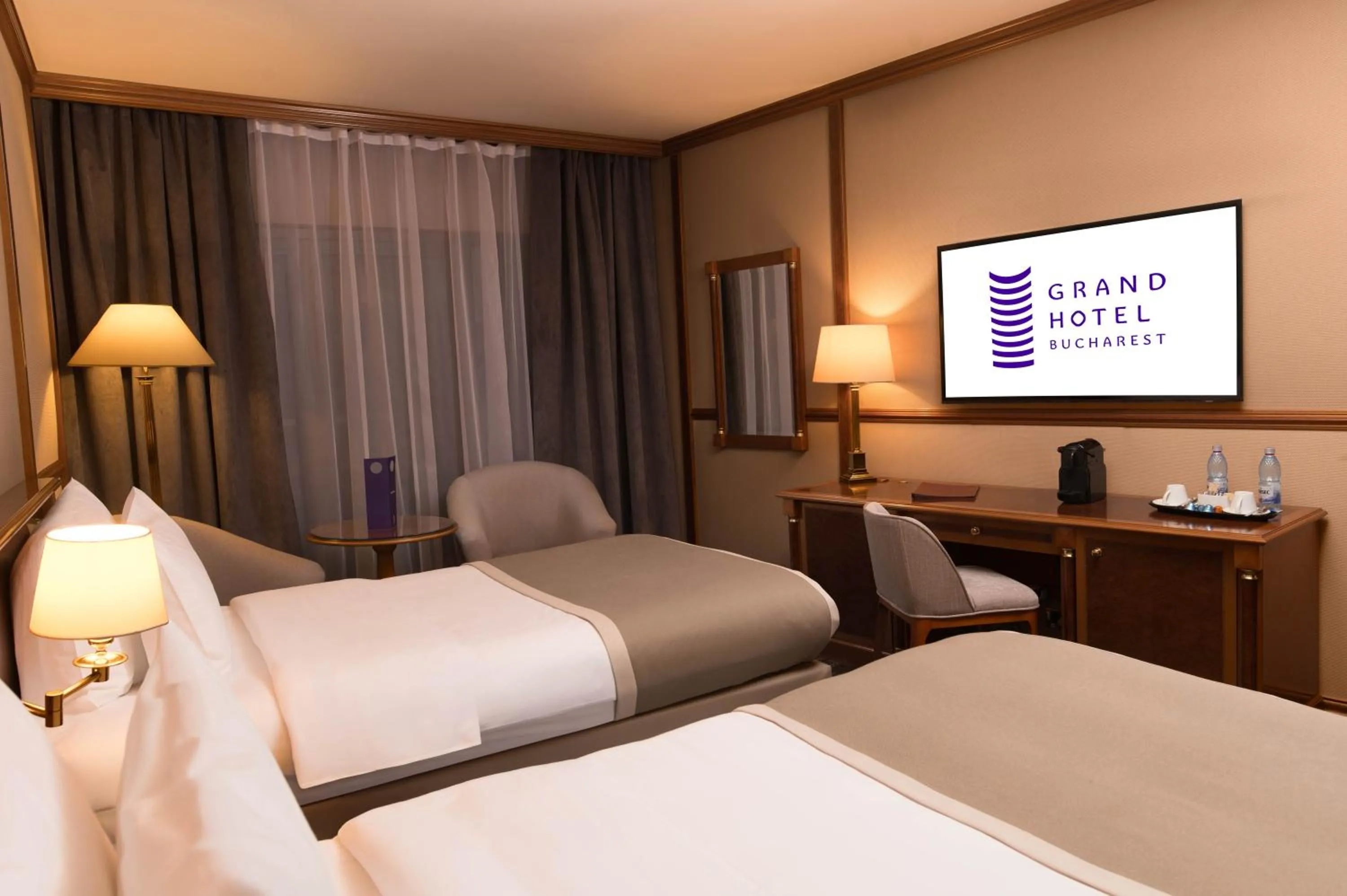 Bed in Grand Hotel Bucharest