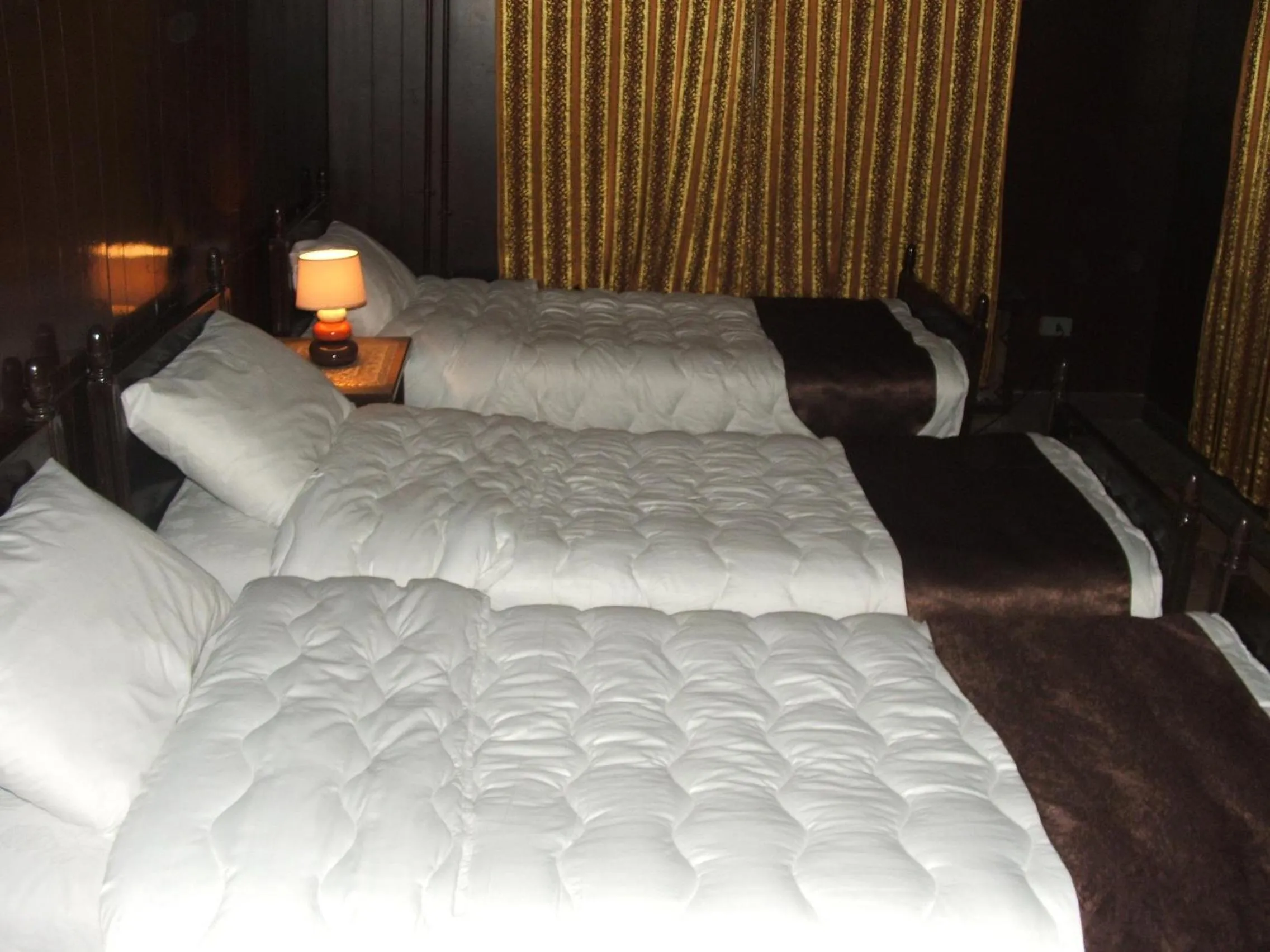 Photo of the whole room, Bed in Hamoudah Hotel