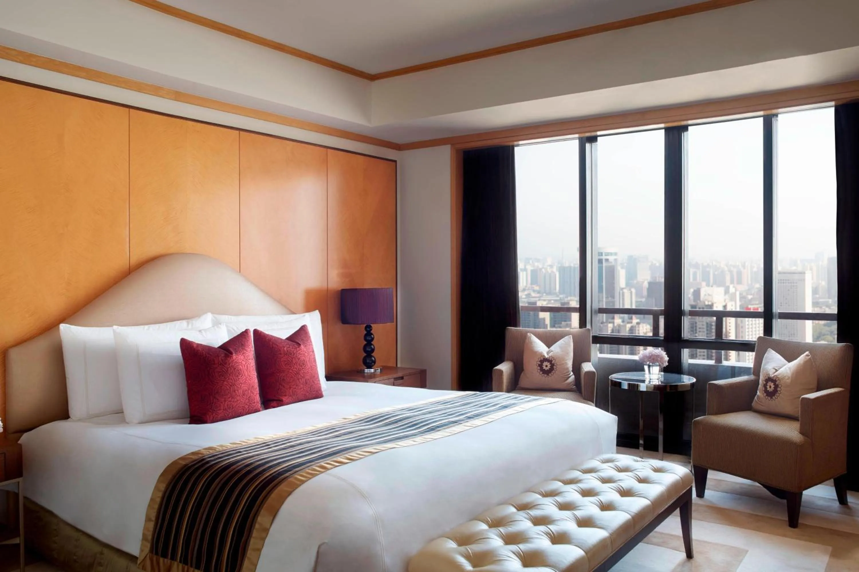 Bedroom, Bed in The Portman Ritz-Carlton Shanghai