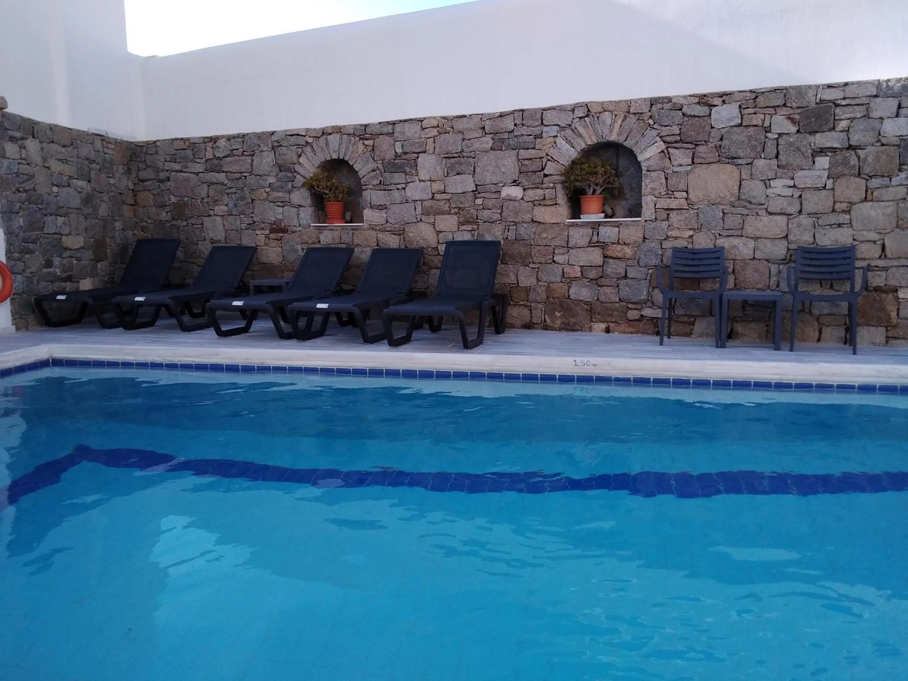 Swimming pool in Asteri Hotel