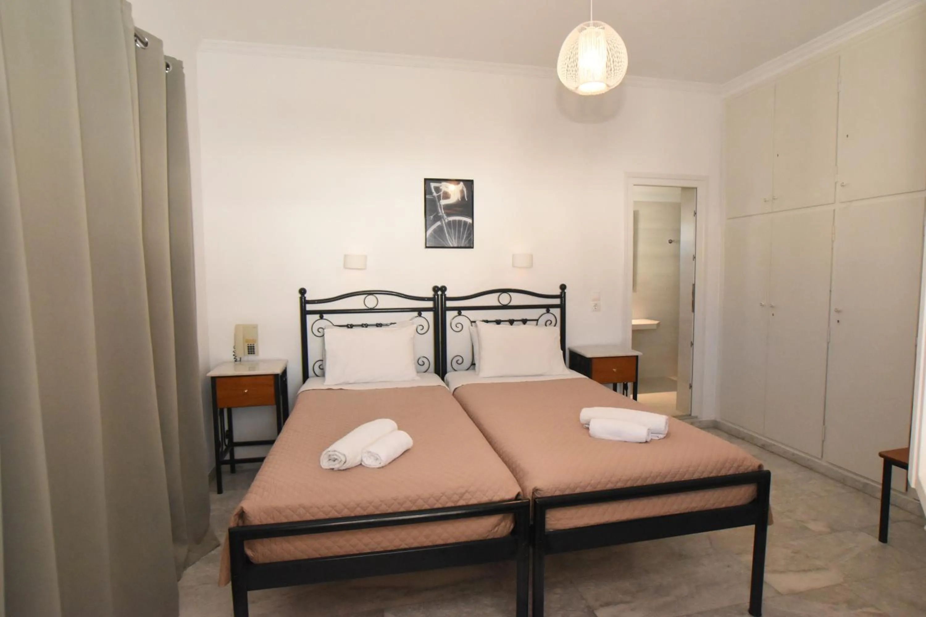 Bedroom, Bed in Asteri Hotel