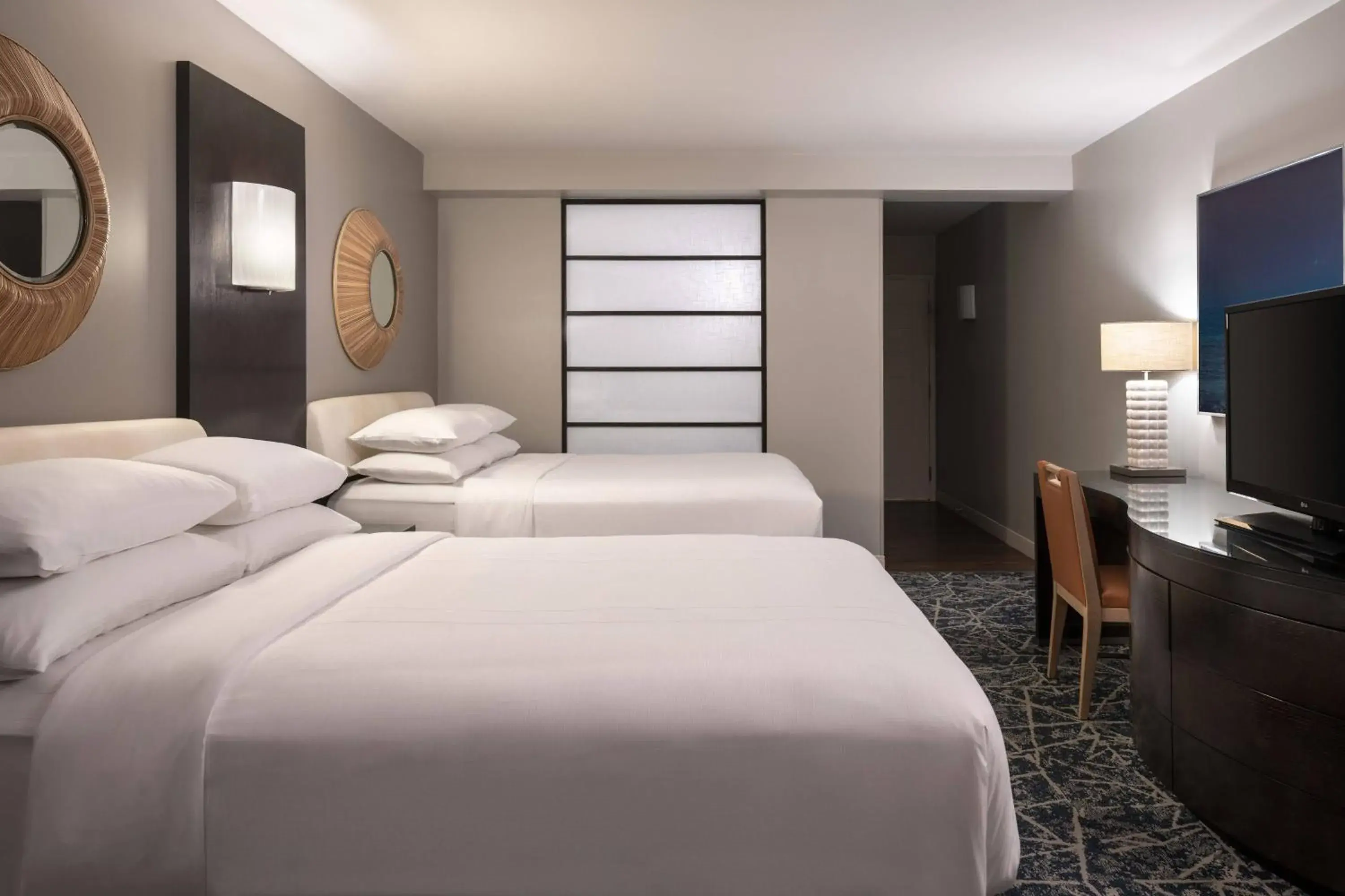 Pool View, Guest room, 2 Double, Partial ocean view in Waikoloa Beach Marriott Resort & Spa Pool View, Guest room, 2 Double, Partial ocean view in Waikoloa Beach Marriott Resort & Spa