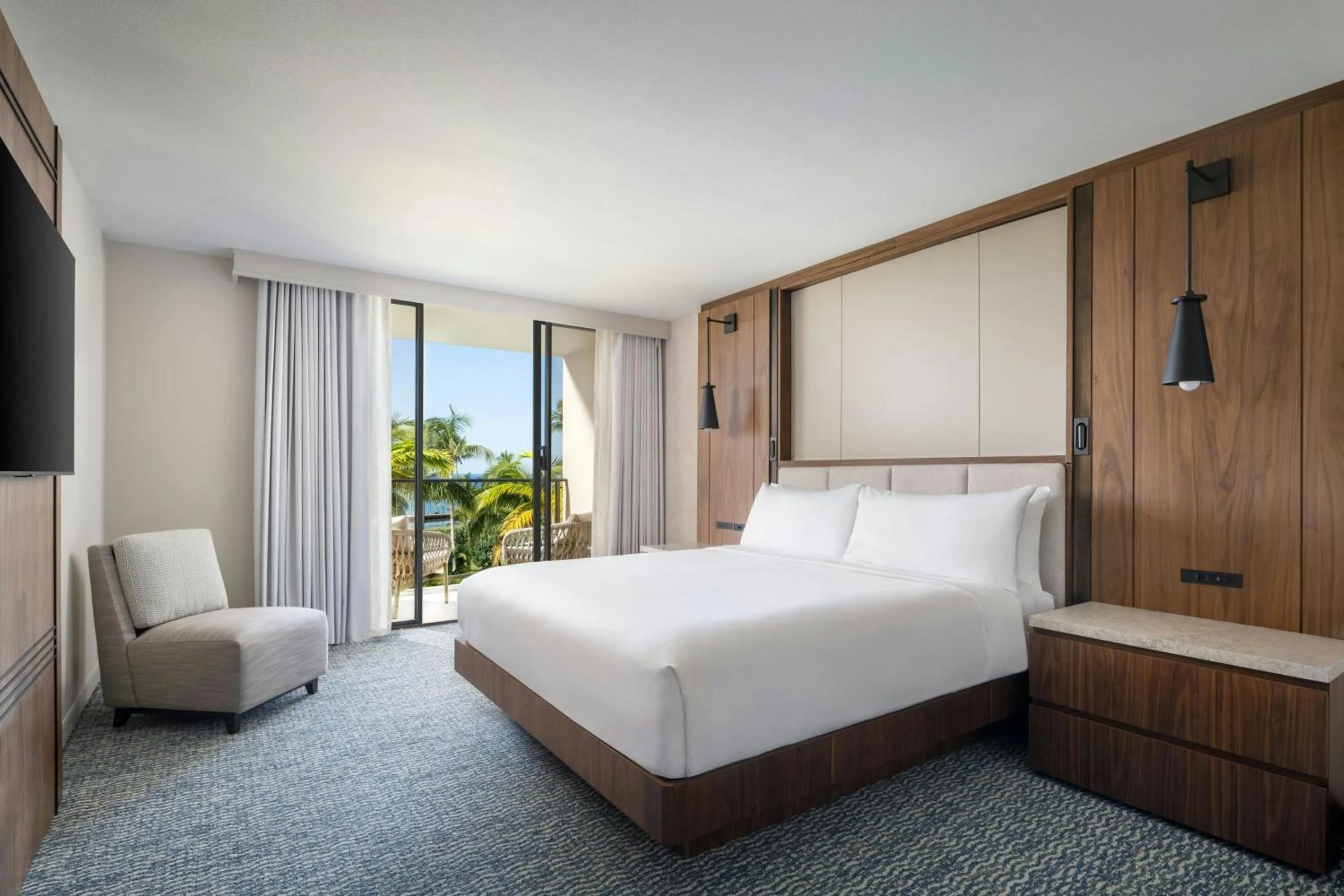 Bedroom, Bed in Waikoloa Beach Marriott Resort & Spa